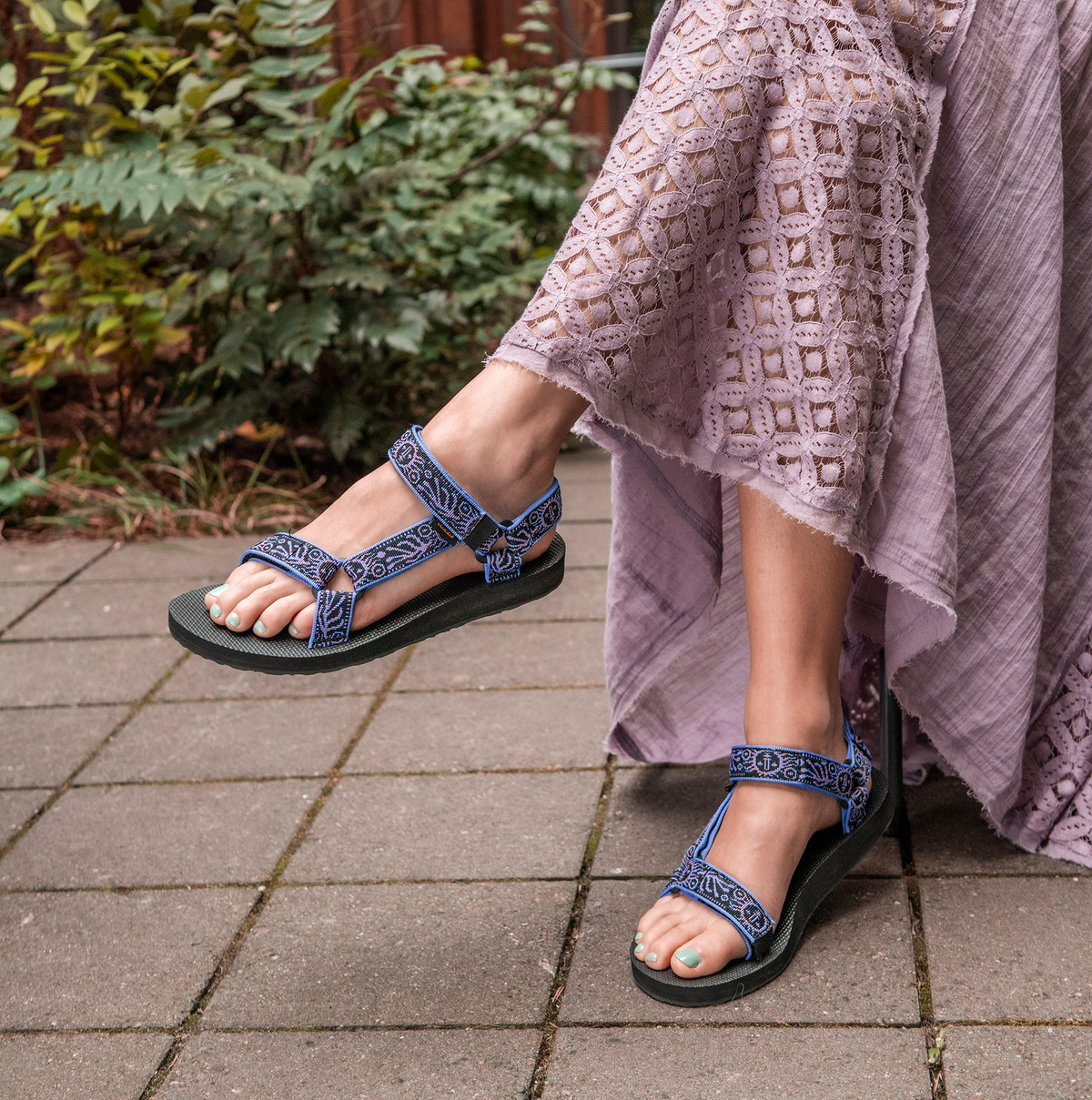 Teva ORIGINAL UNIVERSAL Womens Ankle Strap Sandals Windy Summer Dazzling Blue