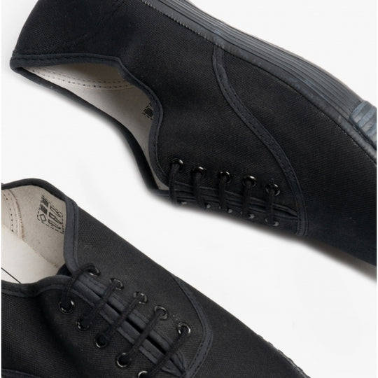 DEK NOVA Unisex Lace Plimsolls Black