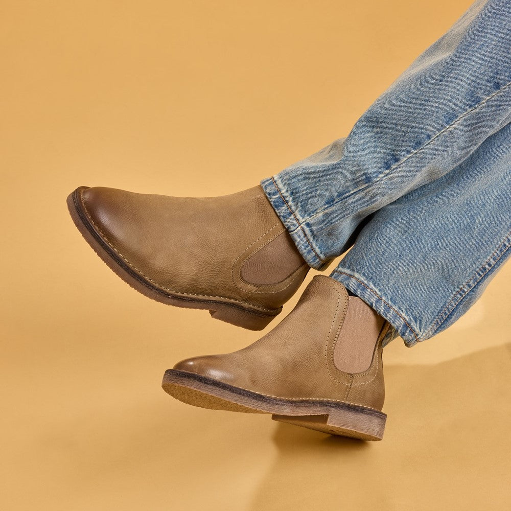 Hush Puppies Shaun Leather Chelsea Boot Mens Chelsea Boots Taupe