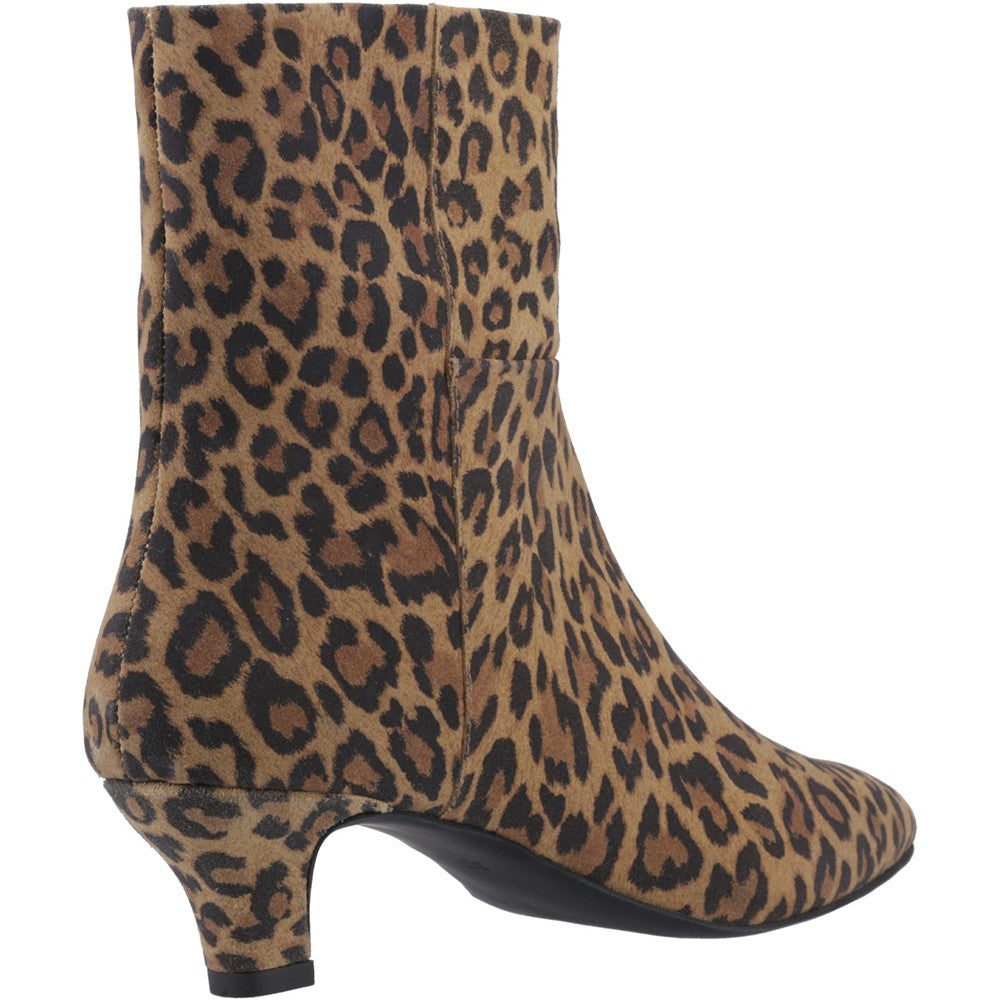 Hush Puppies Nahla kitten heel boot Womens Ankle Boots Tan