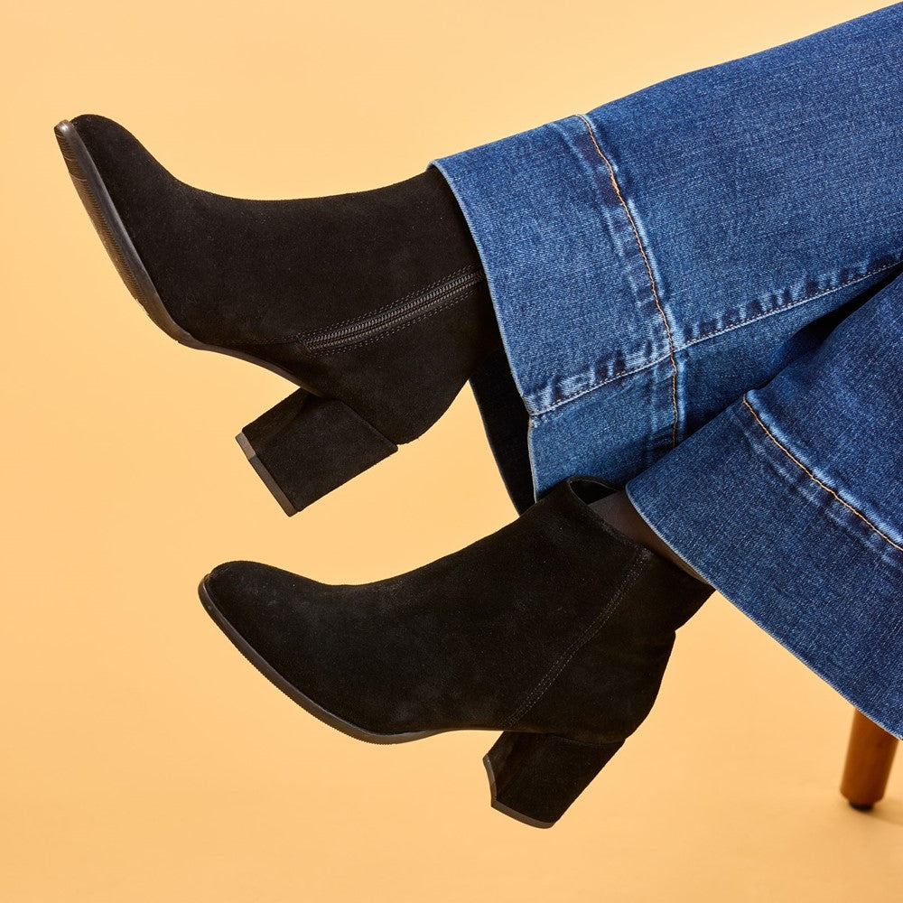 Hush Puppies CLARIDY SUEDE BOOT Womens Ankle Boots Black