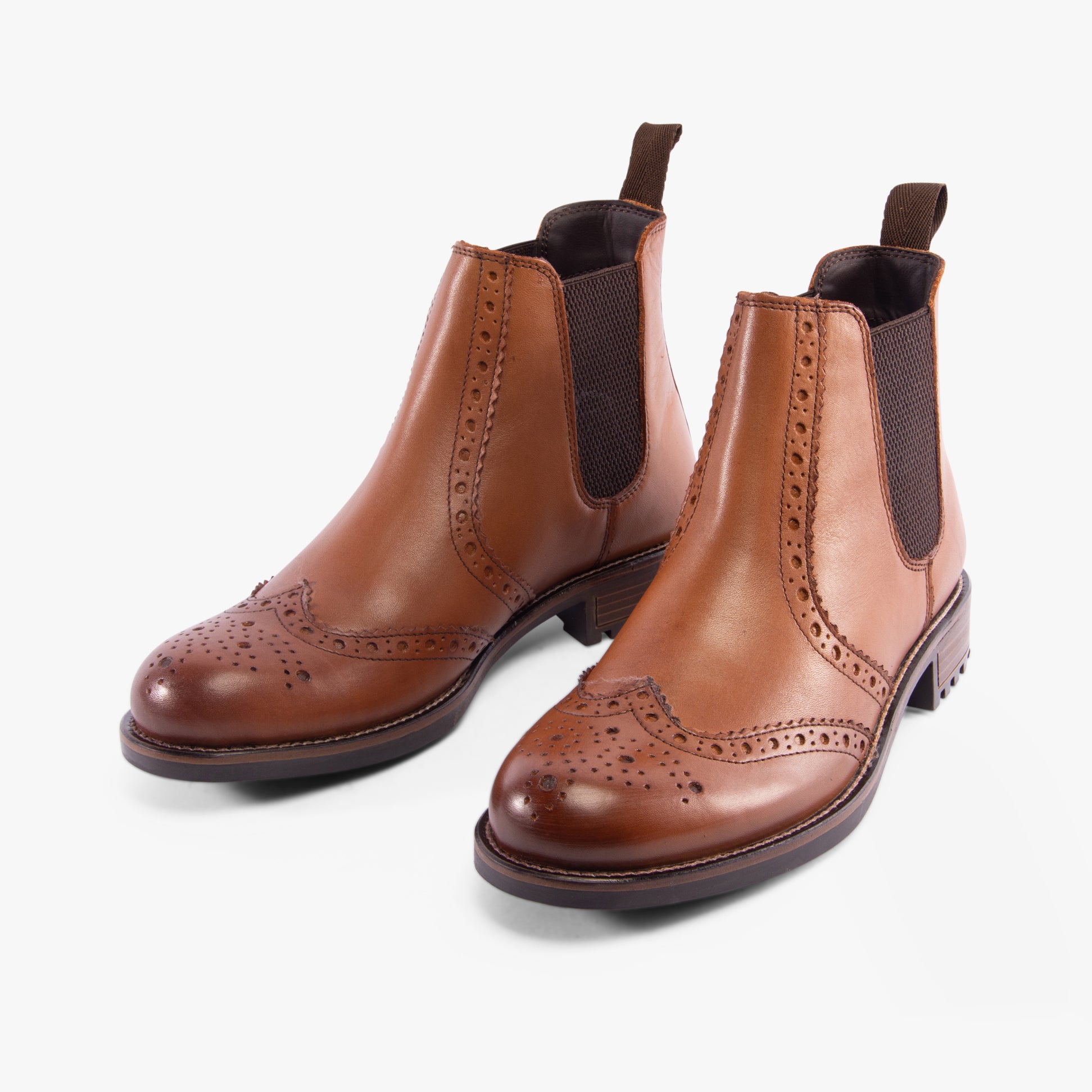 Band Wagon ELGIN Mens Chelsea Boots Tan front view showing leather upper and round toe design.