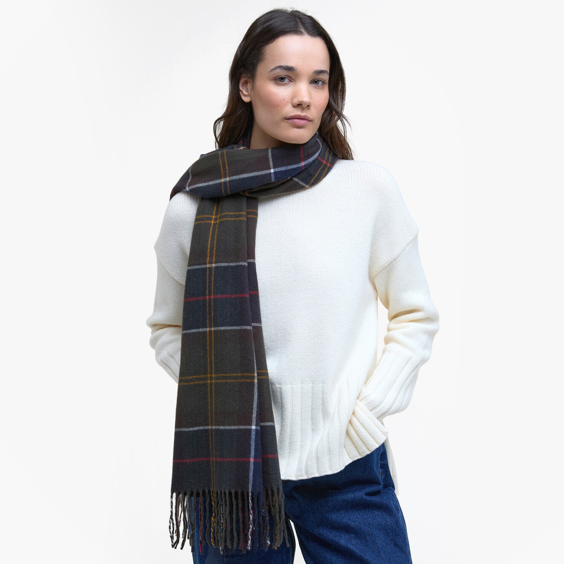 Barbour HAILESTARTAN Womens Winter Classic Tartan front view style scarf on model