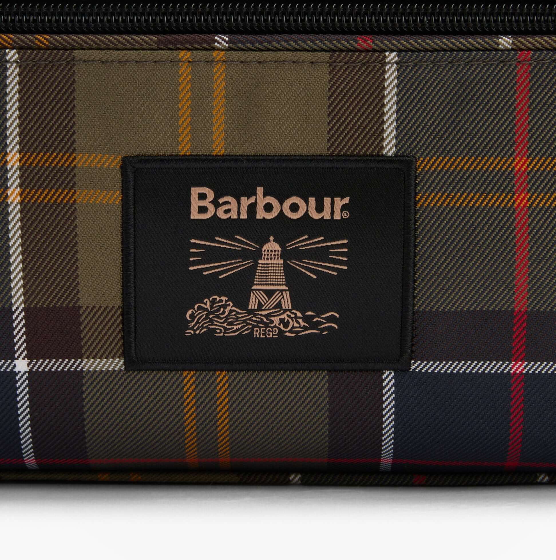 Barbour TARTAN Mens Washbag Classic/Beacon detail view of logo and tartan pattern