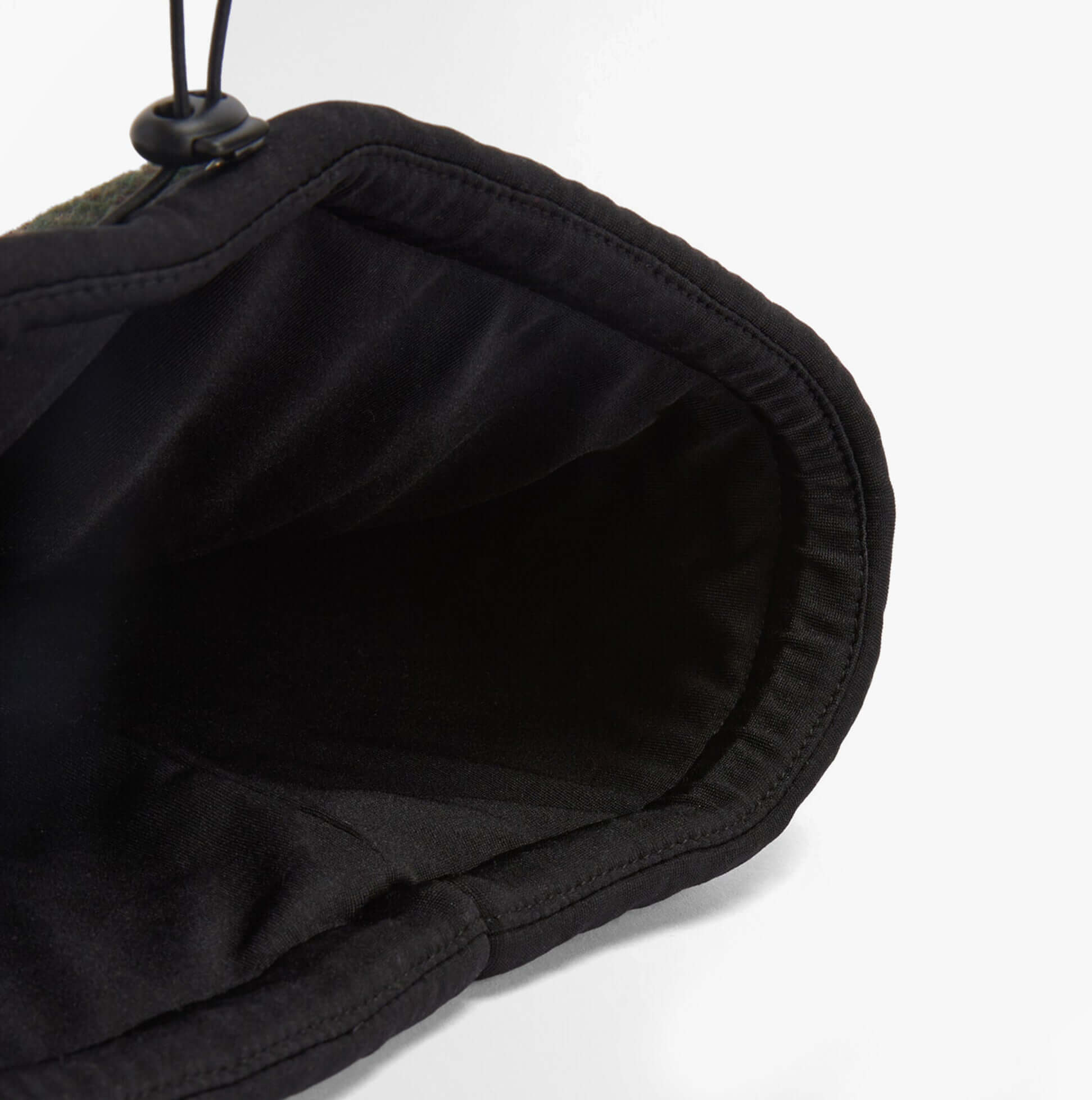 Barbour FIELD FLEECE TARTAN SNOOD Mens Classic Tartan interior view showcasing soft polyester lining.