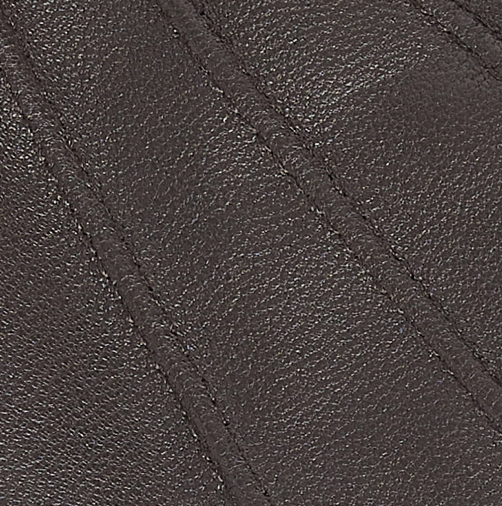 Barbour BURNISHED LEATHER THINSULATE Mens Gloves Dark Brown detail view of leather texture.