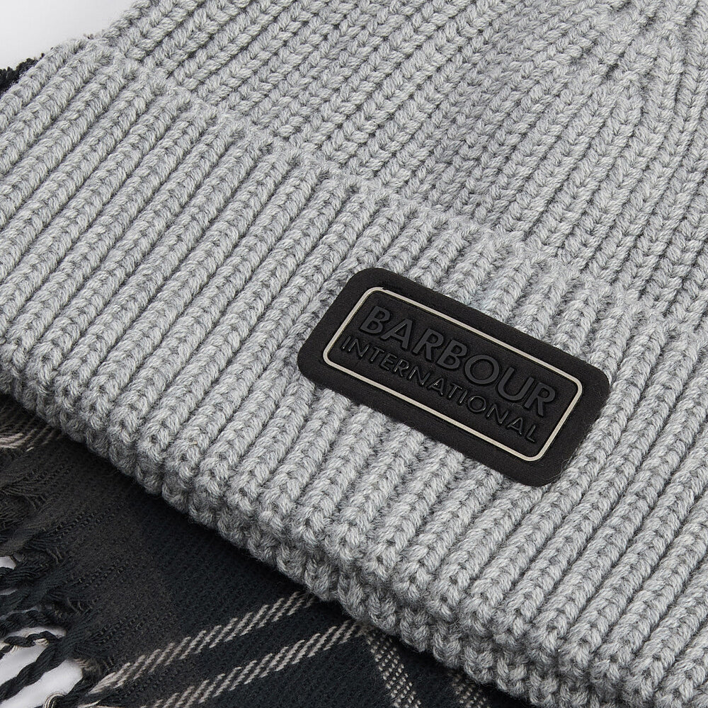 Barbour SWEEPER BEANIE & SCARF Gift Set Mens Grey close-up view of ribbed knit beanie and patterned scarf.