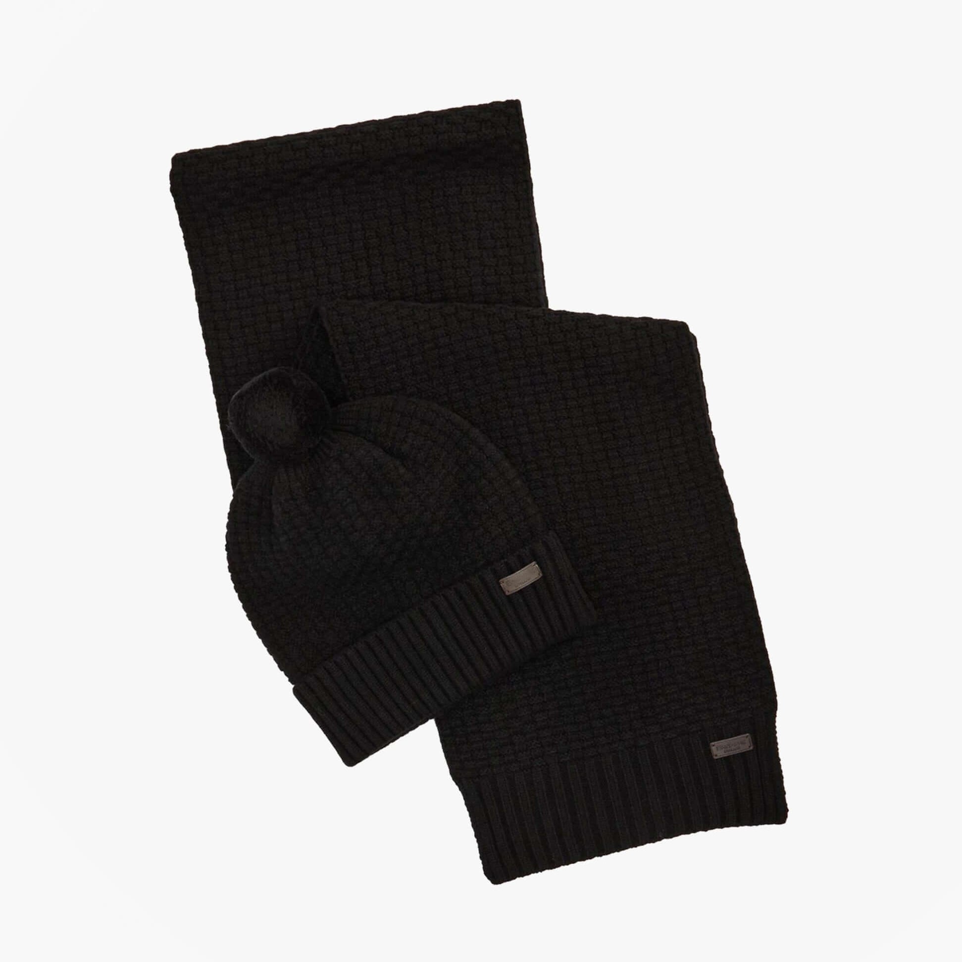 Barbour RAMSIDE BEANIE AND SCARF Mens Gift Set Black, top view of beanie and scarf together.