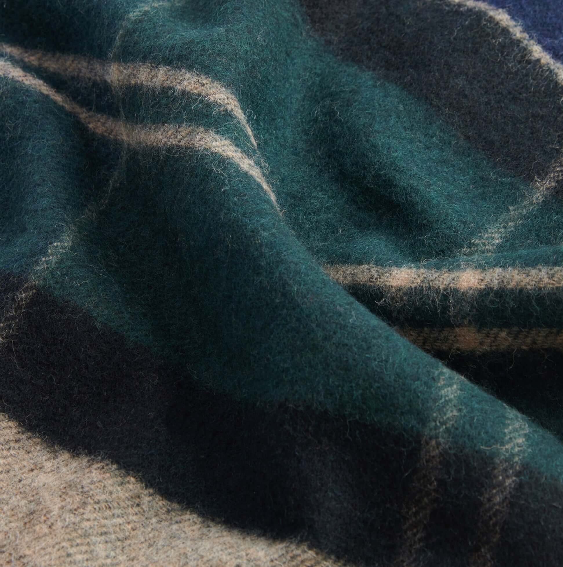 Barbour INVERNESS TARTAN Mens Scarf Green Loch detail view showcasing lambswool texture and tartan pattern.