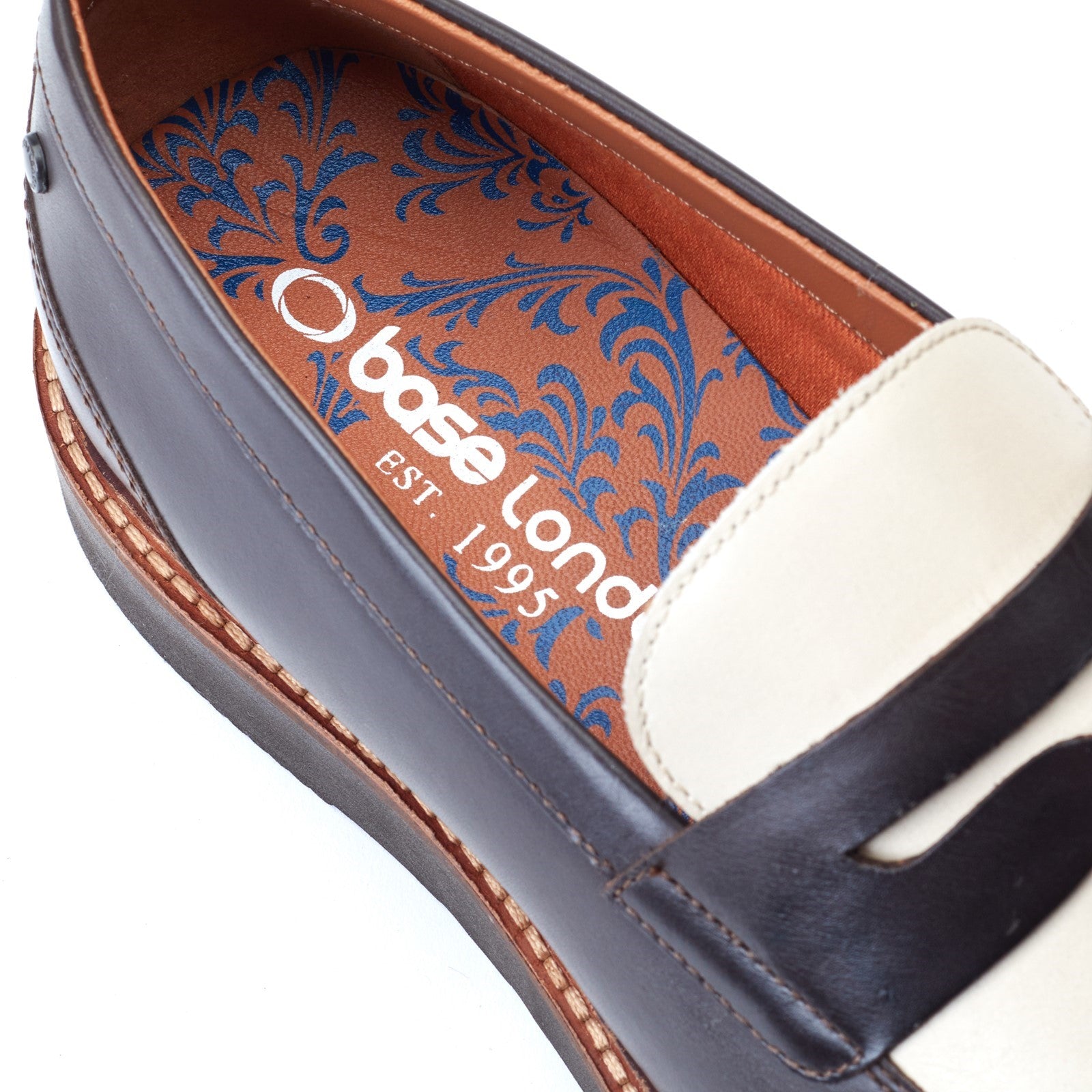 Base London SID Mens Shoes Brown detail view of the inner lining with logo and design.
