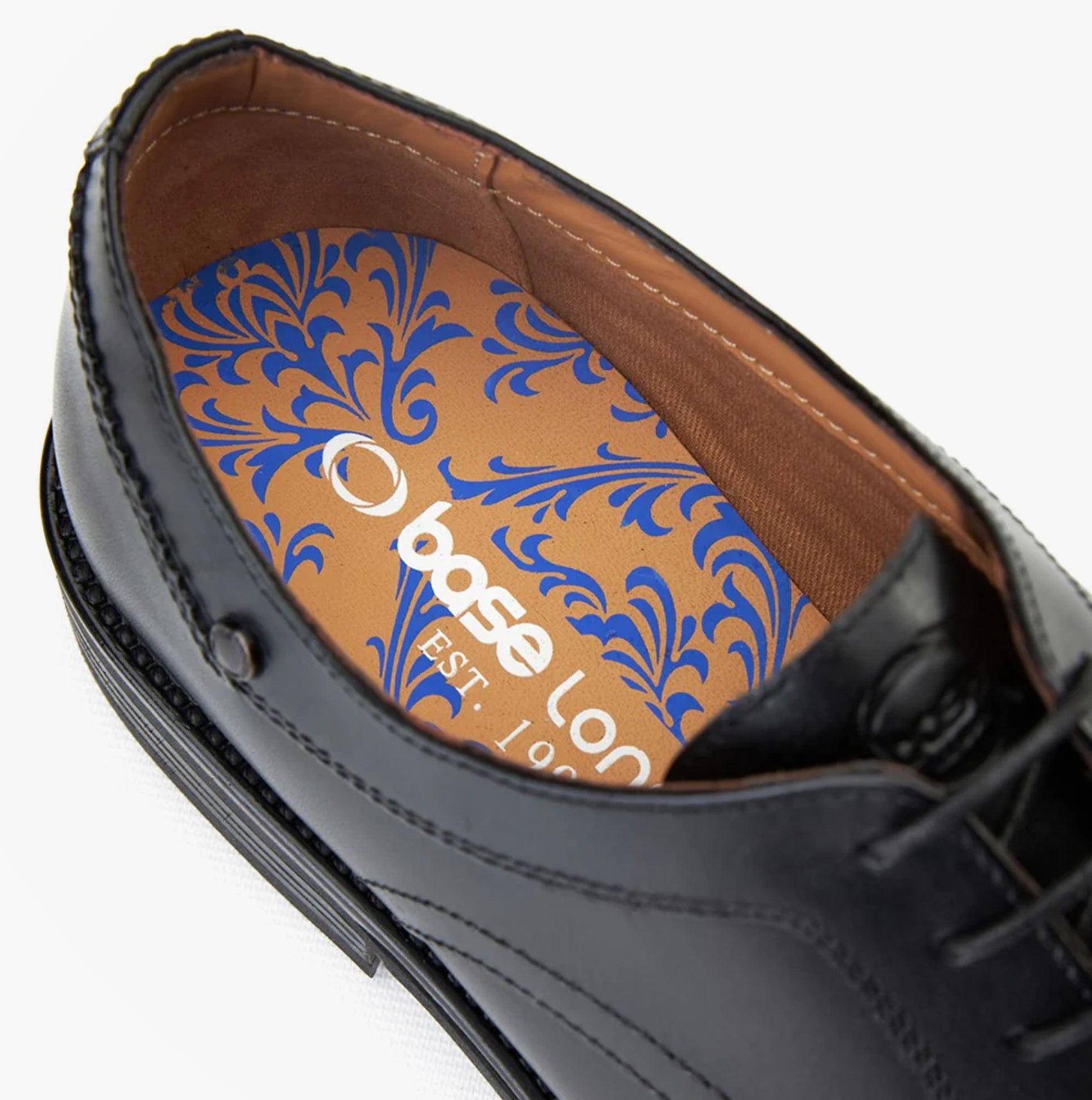 Base London SLEEVE Mens Shoes Black detail view of shoe interior with logo and decorative lining.