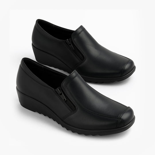 Boulevard L399A Ladies Shoes Black side view, casual zip closure, lightweight PU material.