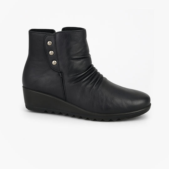 Boulevard L400A Womens Boots Black side view with round toe and low heel, featuring a press stud closure.