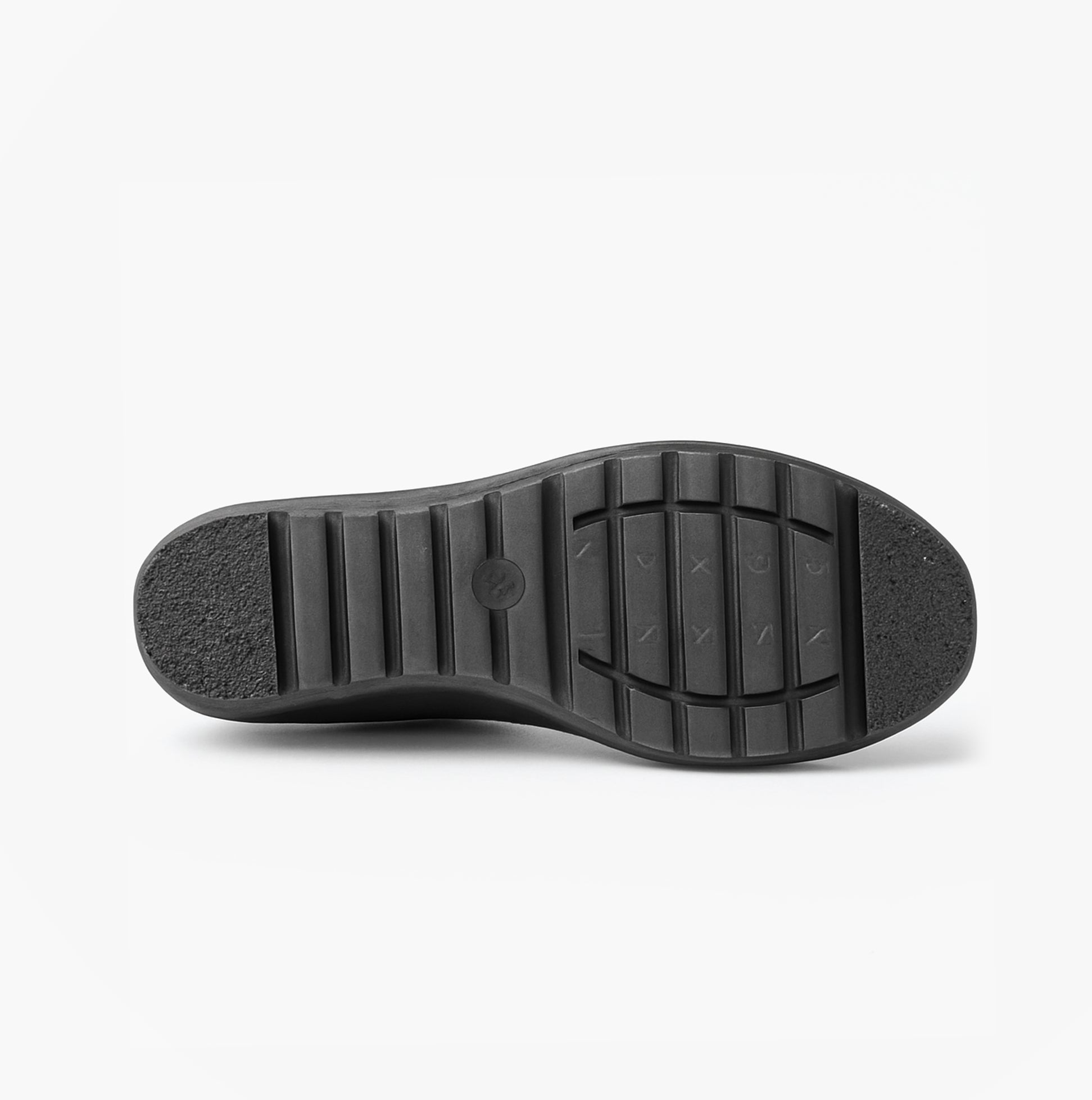 Boulevard L400A Womens Boots Black sole view featuring textured rubber material and supportive design.