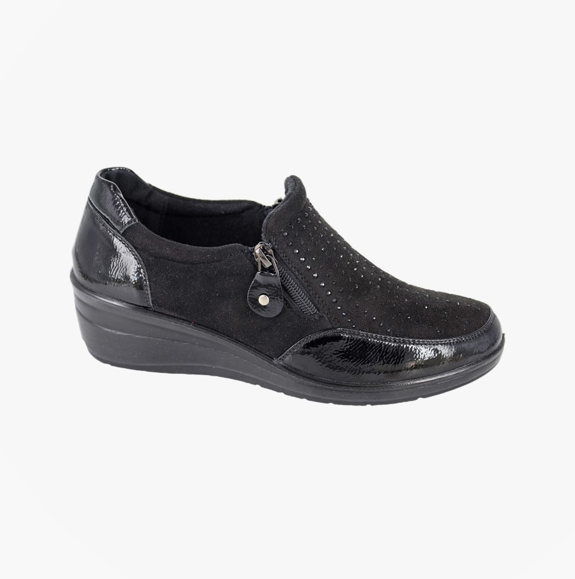 Boulevard L628AP Ladies Shoes Black side view, casual style with synthetic upper and zip closure.