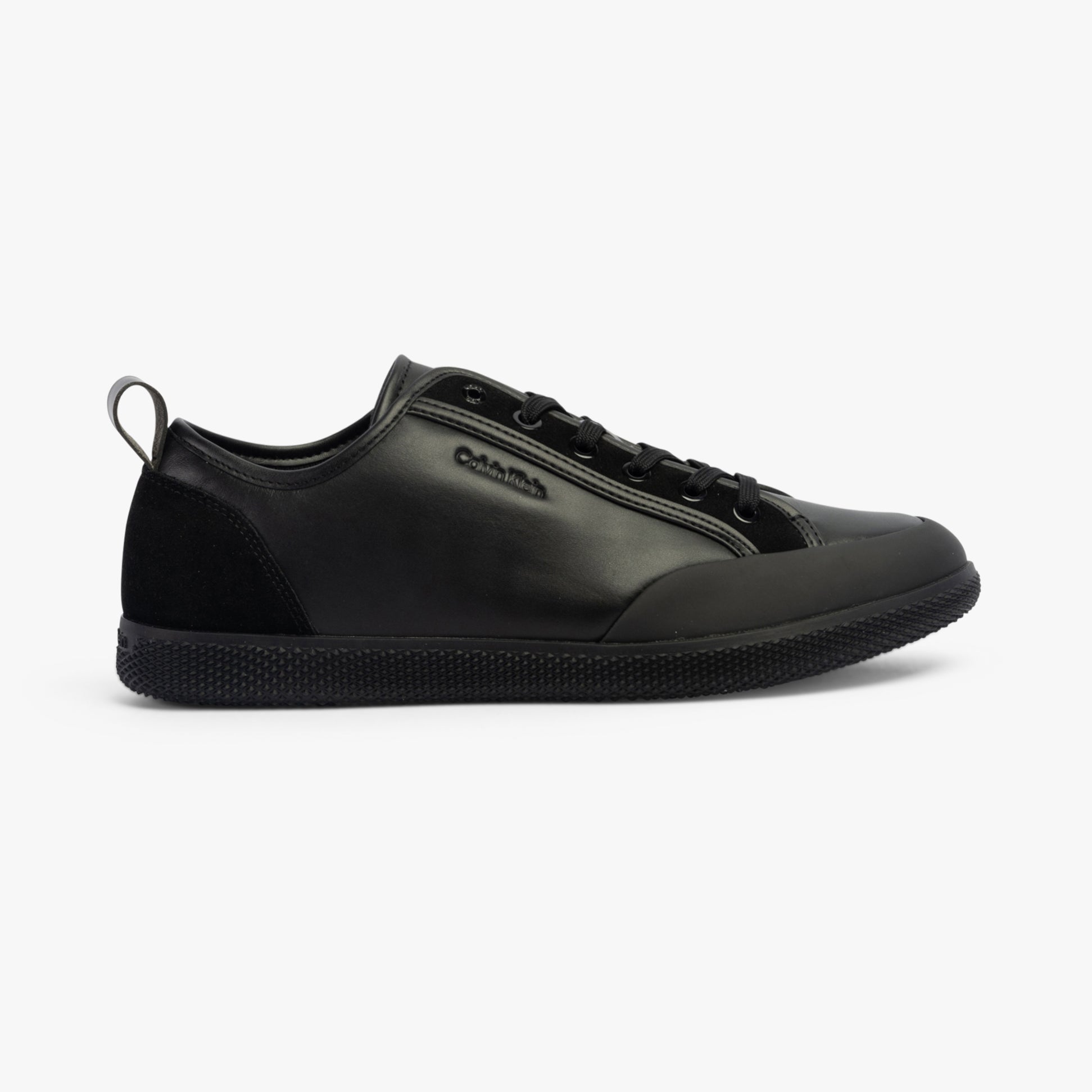 Calvin Klein LOW TOP LACE UP Mens Trainers Triple Black side view featuring leather upper and lace-up closure.