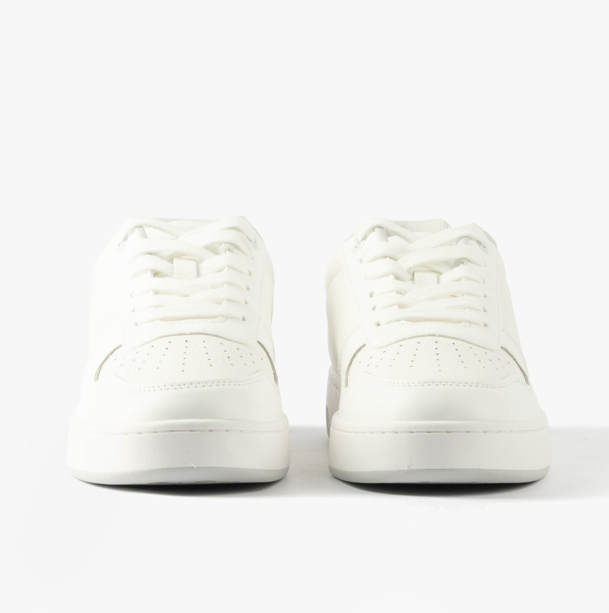 Calvin Klein BASKET CUPSOLE LOW Womens Trainers Bright White/Silver front view showcasing lace-up closure and round toe design.