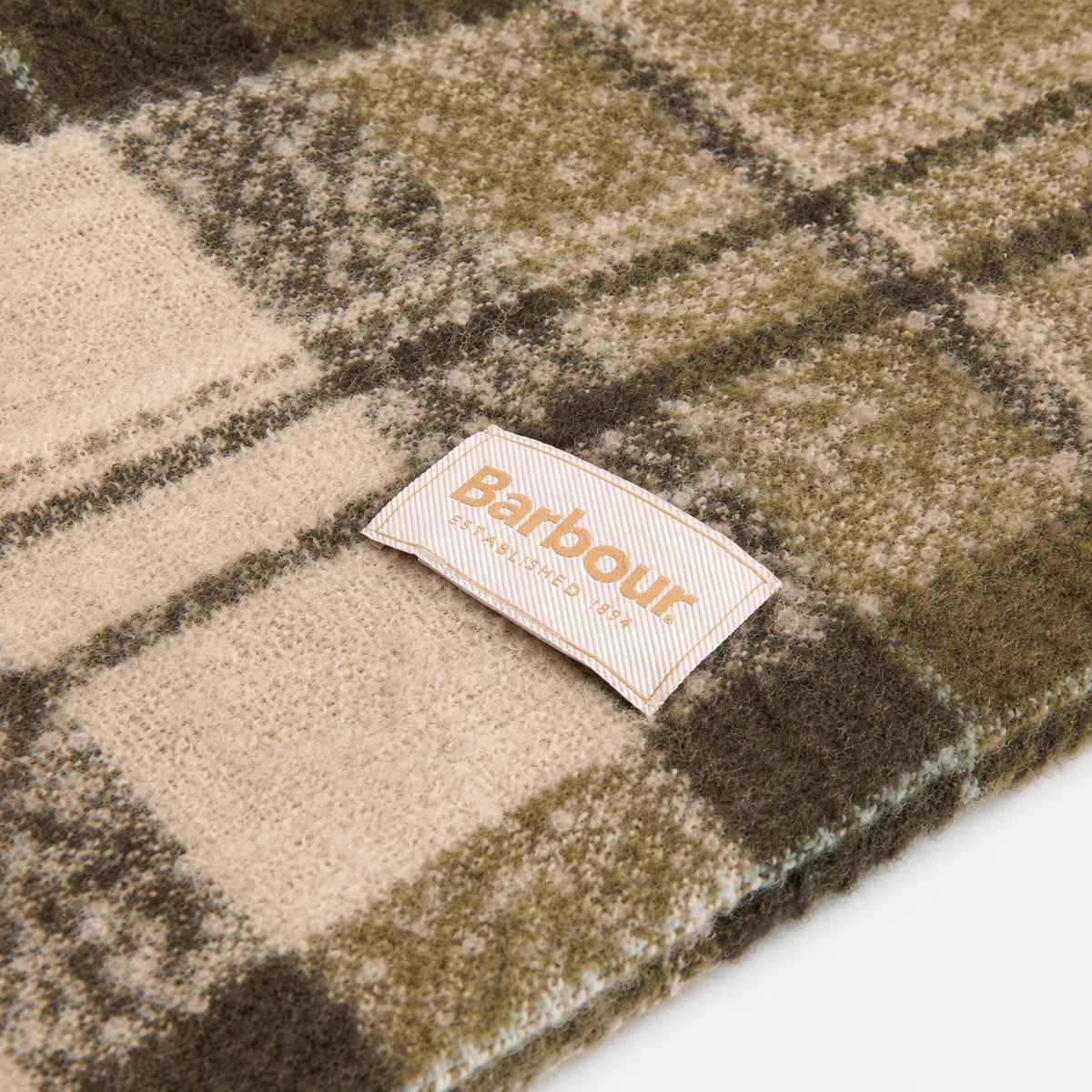 Barbour SALTBURN BEANIE & TARTAN SCARF GIFT SET Womens Beanie Ancient Loden/Dark Green