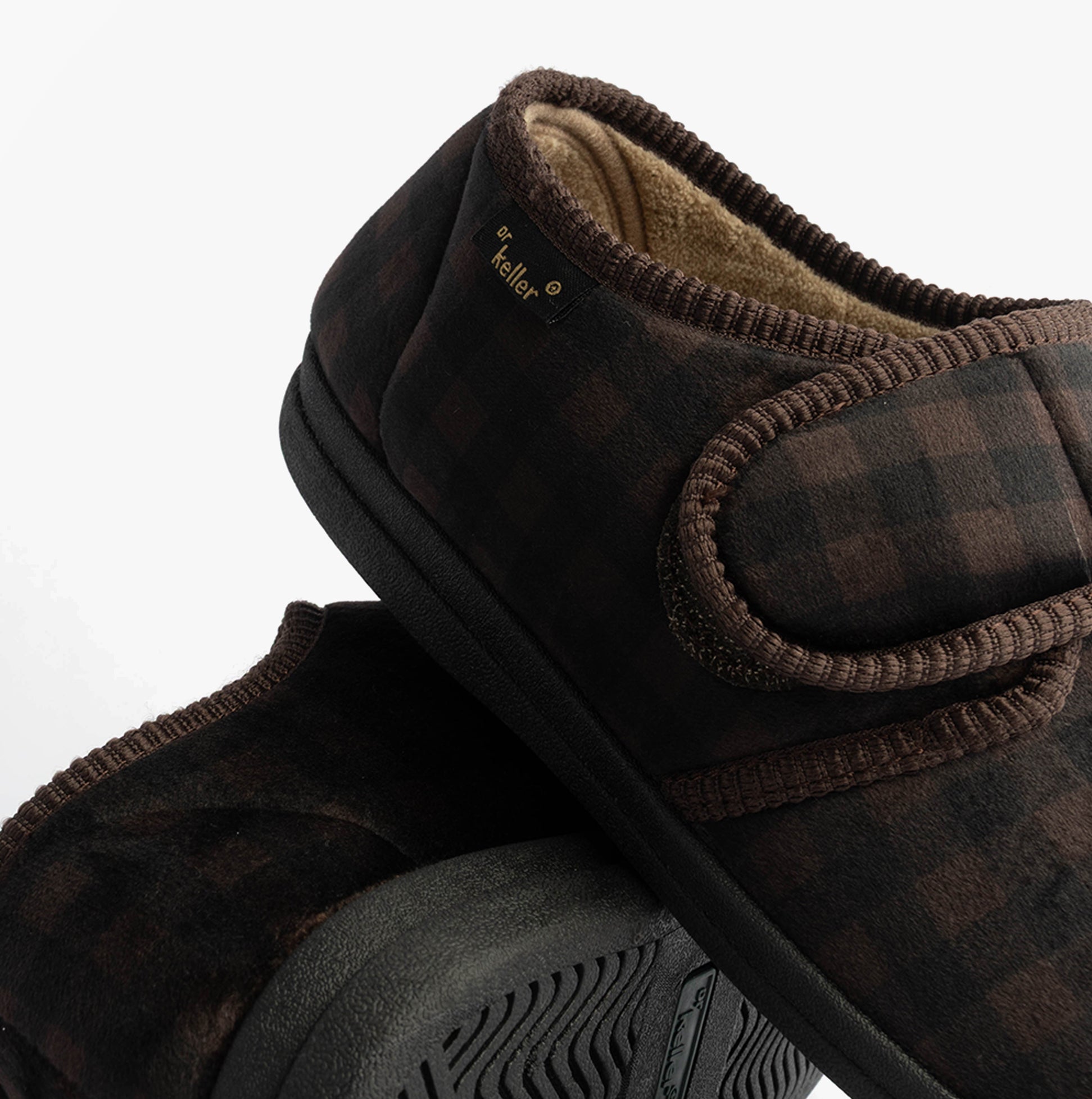 Dr Keller DARREN VELC Mens Slippers Brown side view showing textile upper and synthetic sole, highlighting comfort and lightweight design.