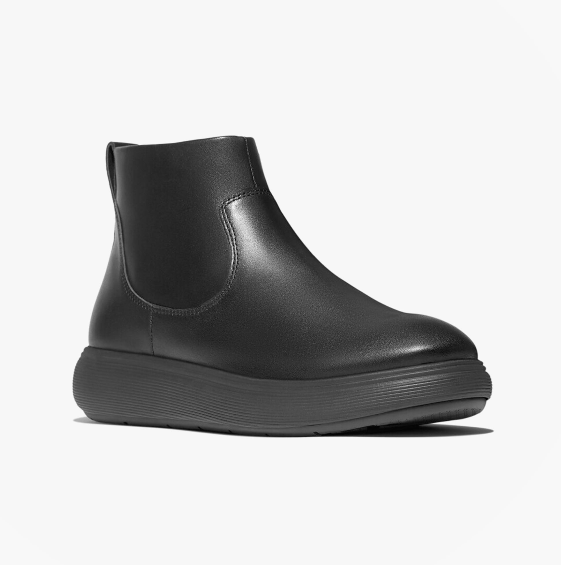 FitFlop iQ-COMFF LEATHER ZIP Womens Chelsea Boots All Black side view showcasing sleek leather design.