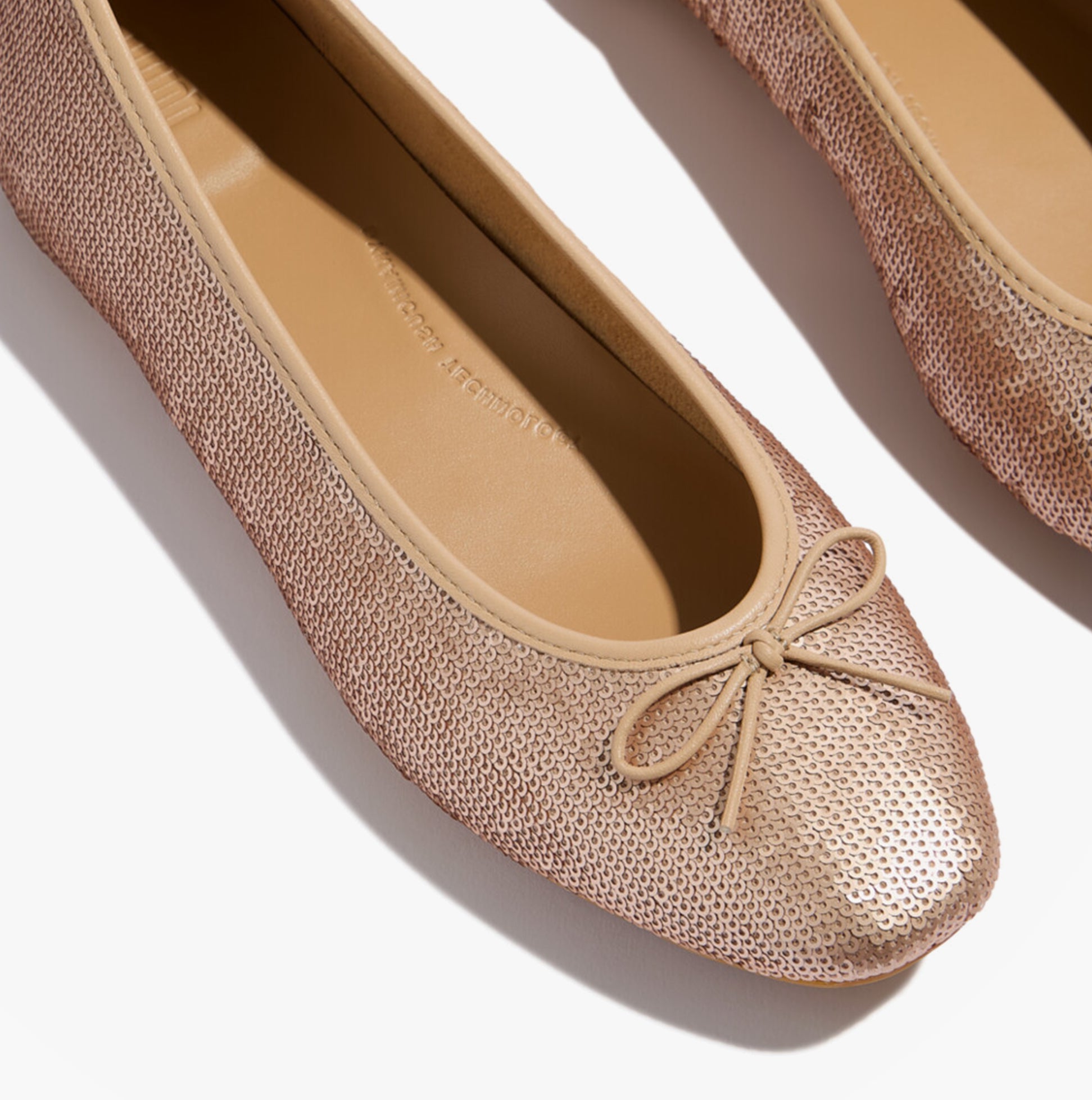 FitFlop DELICATO BOW SEQUIN BALLET Womens Ballet Classic Beige top view with bow detail and sequin upper.