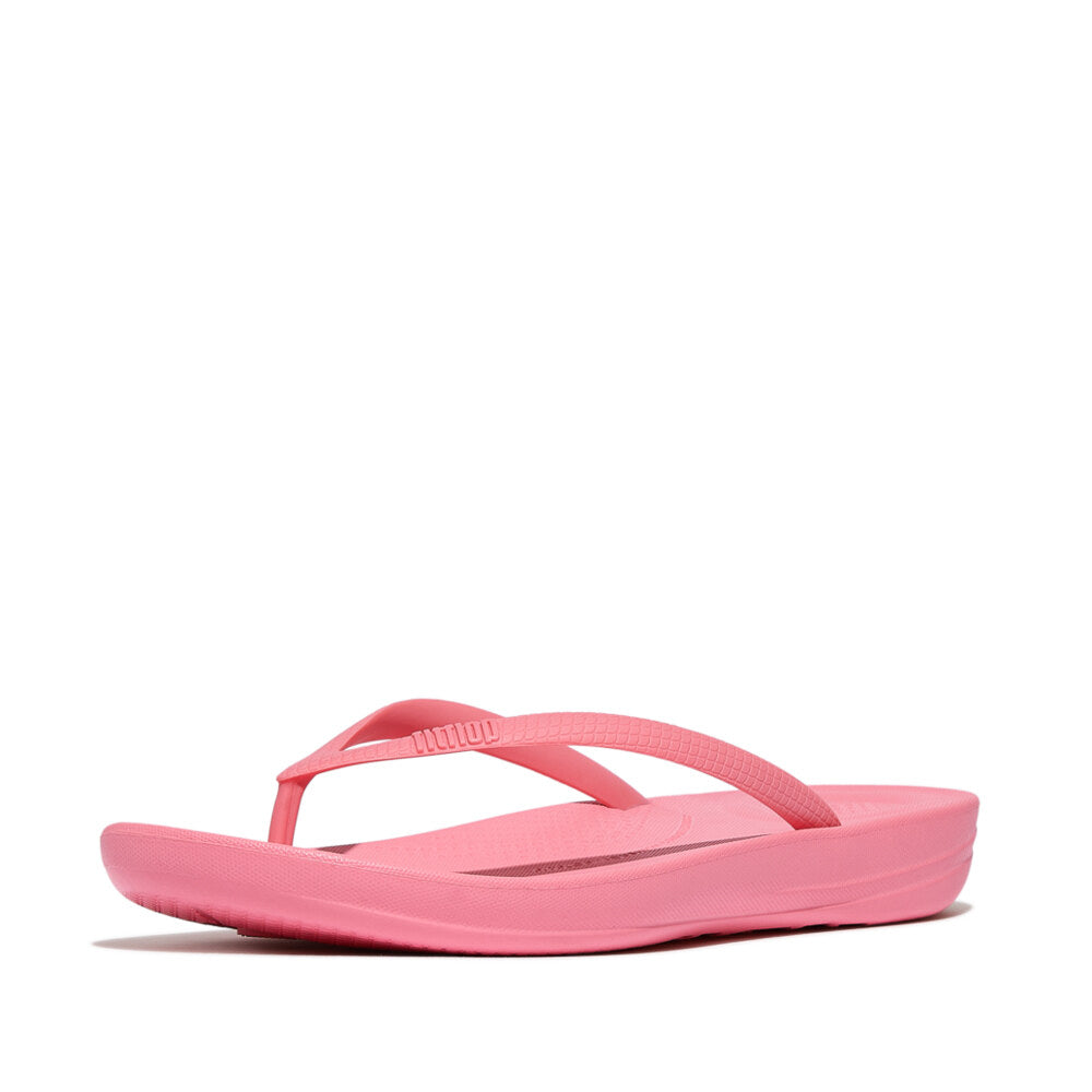 FitFlop IQUSHION ERGONOMIC Womens Flip Flops Geranium Pink side view showcasing lightweight design and ergonomic structure.