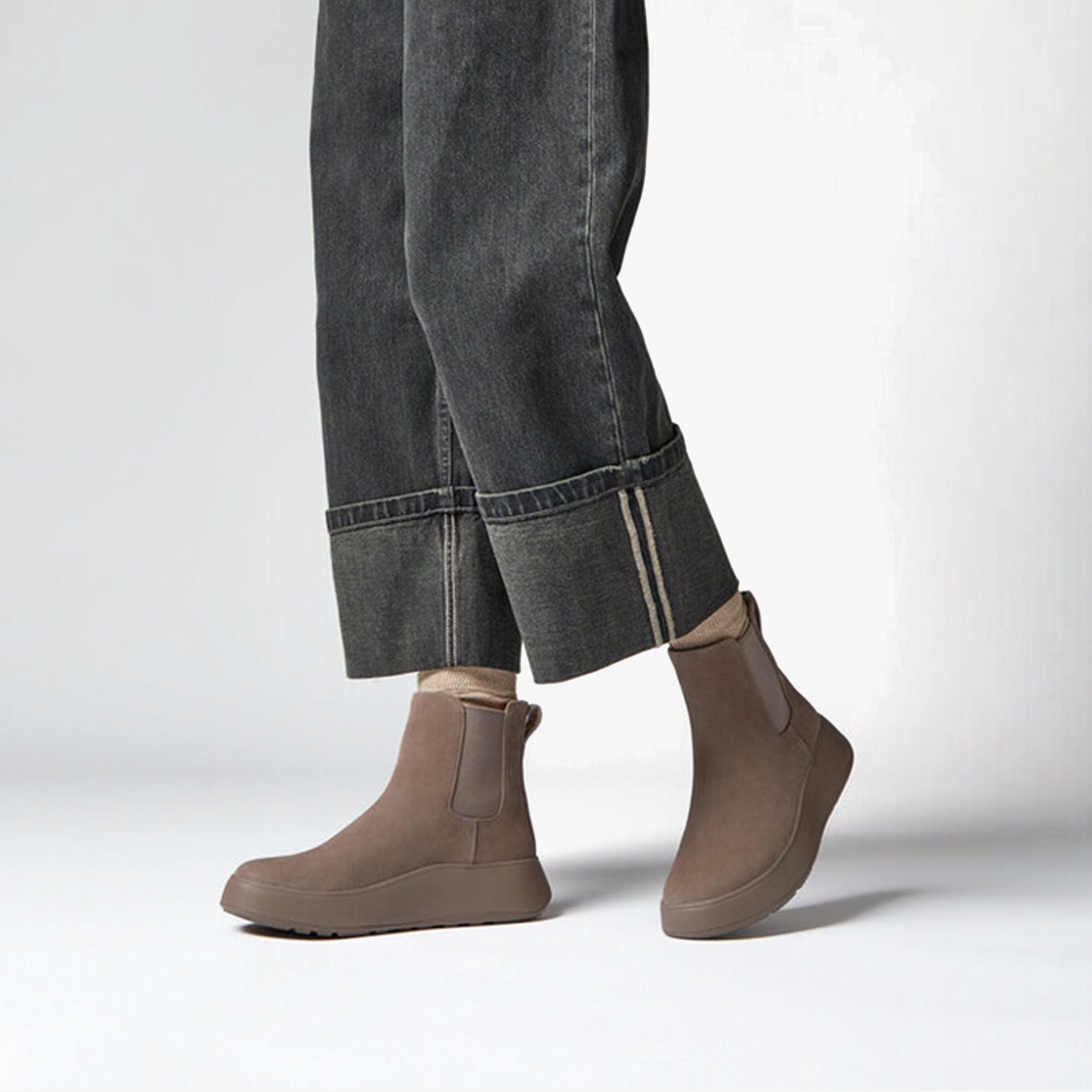 FitFlop F-MODE SUEDE FLATFORM Womens Chelsea Boots Minky Grey side view worn with cropped jeans.