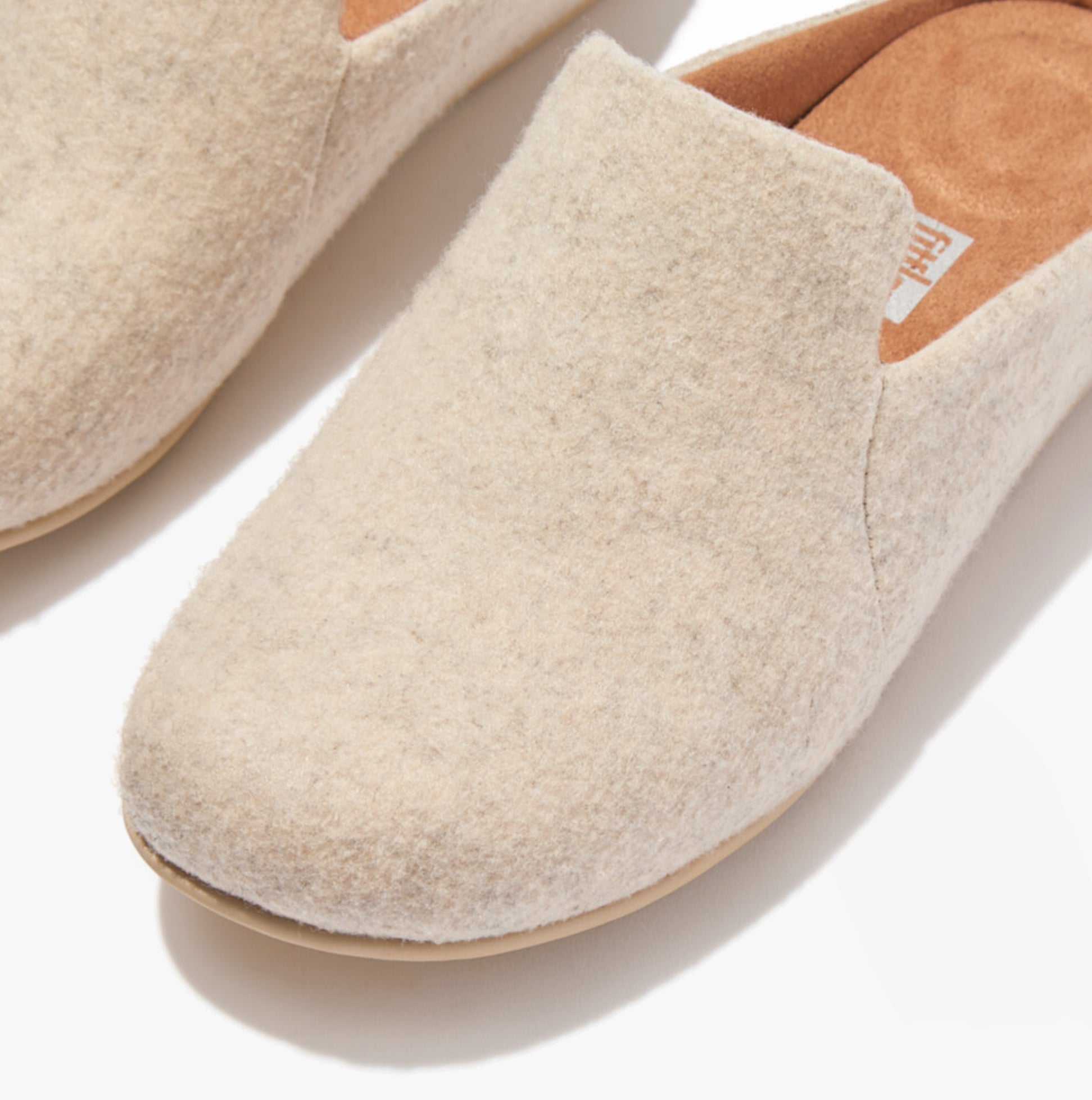 FitFlop CHRISSIE II HAUS E01 Womens Felt Slippers Ivory top view showing soft felt upper and round toe.