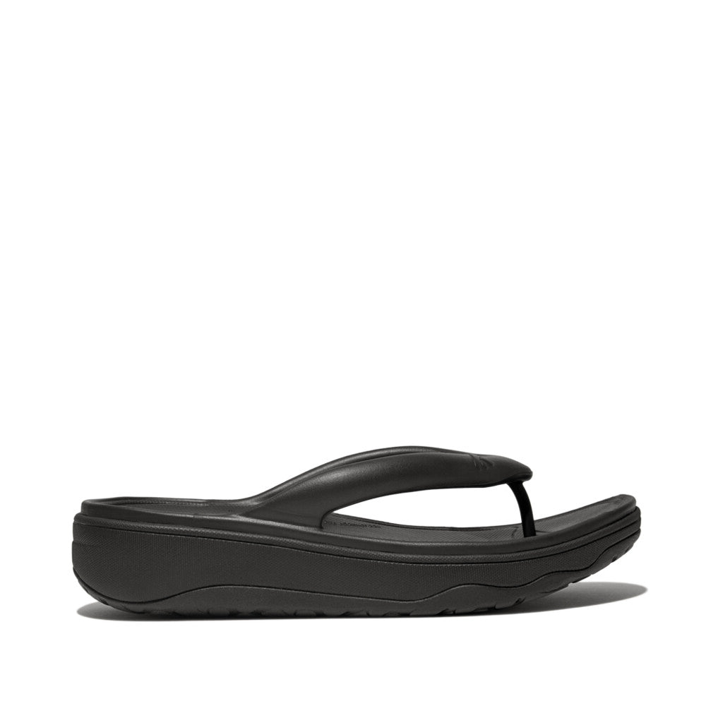 FitFlop RELIEFF RECOVERY Womens Toe Post Sandals Black side view showcasing slip-on design and comfort features.