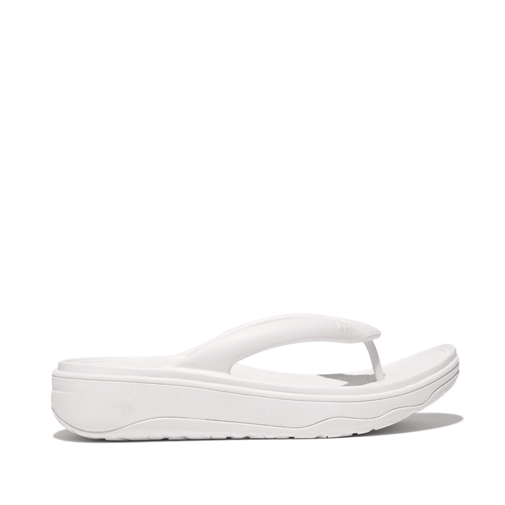 FitFlop RELIEFF RECOVERY Womens Toe Post Sandals Urban White side view showcasing the EVA upper and rubber sole.