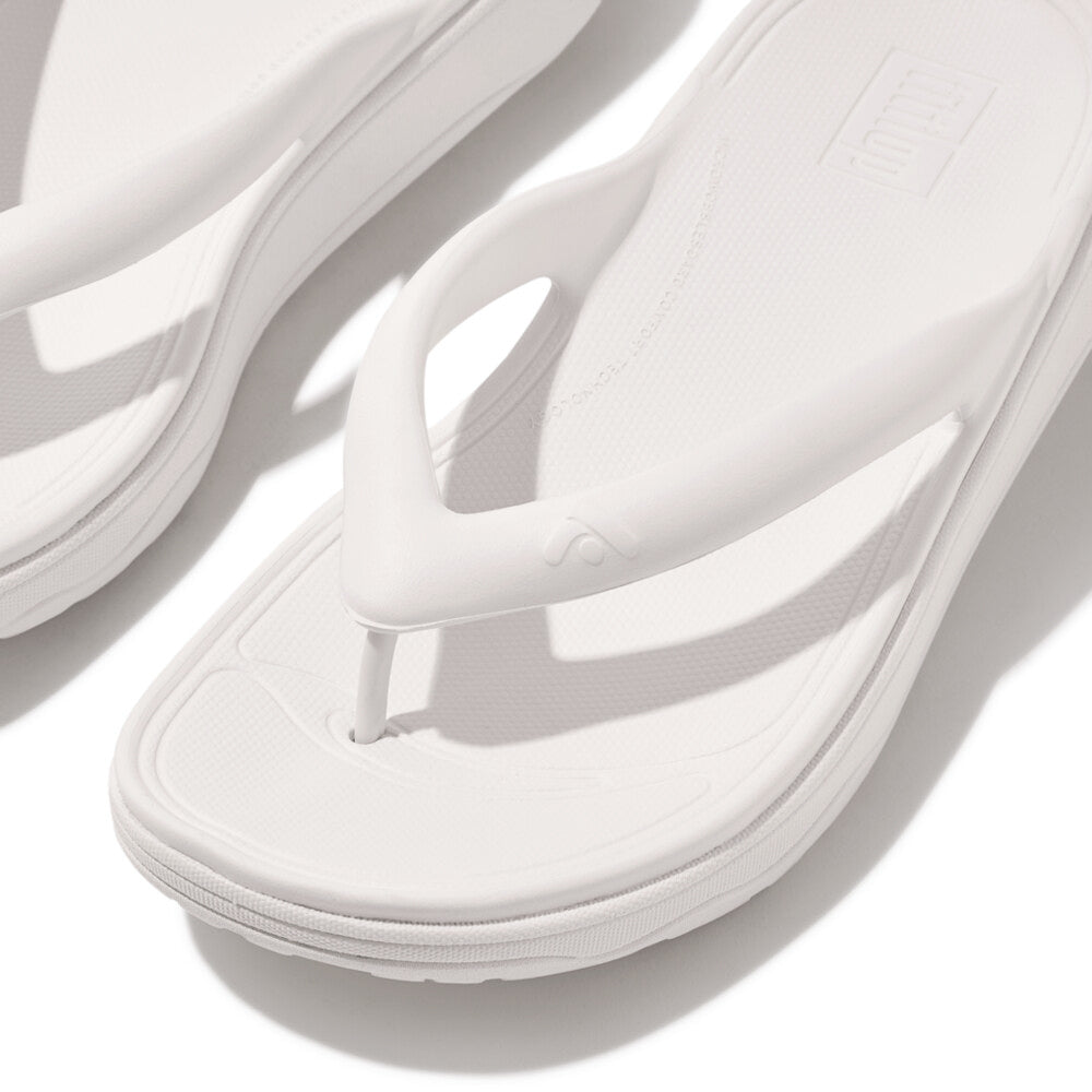 FitFlop RELIEFF RECOVERY Womens Toe Post Sandals Urban White top view showcasing EVA upper and rubber sole.