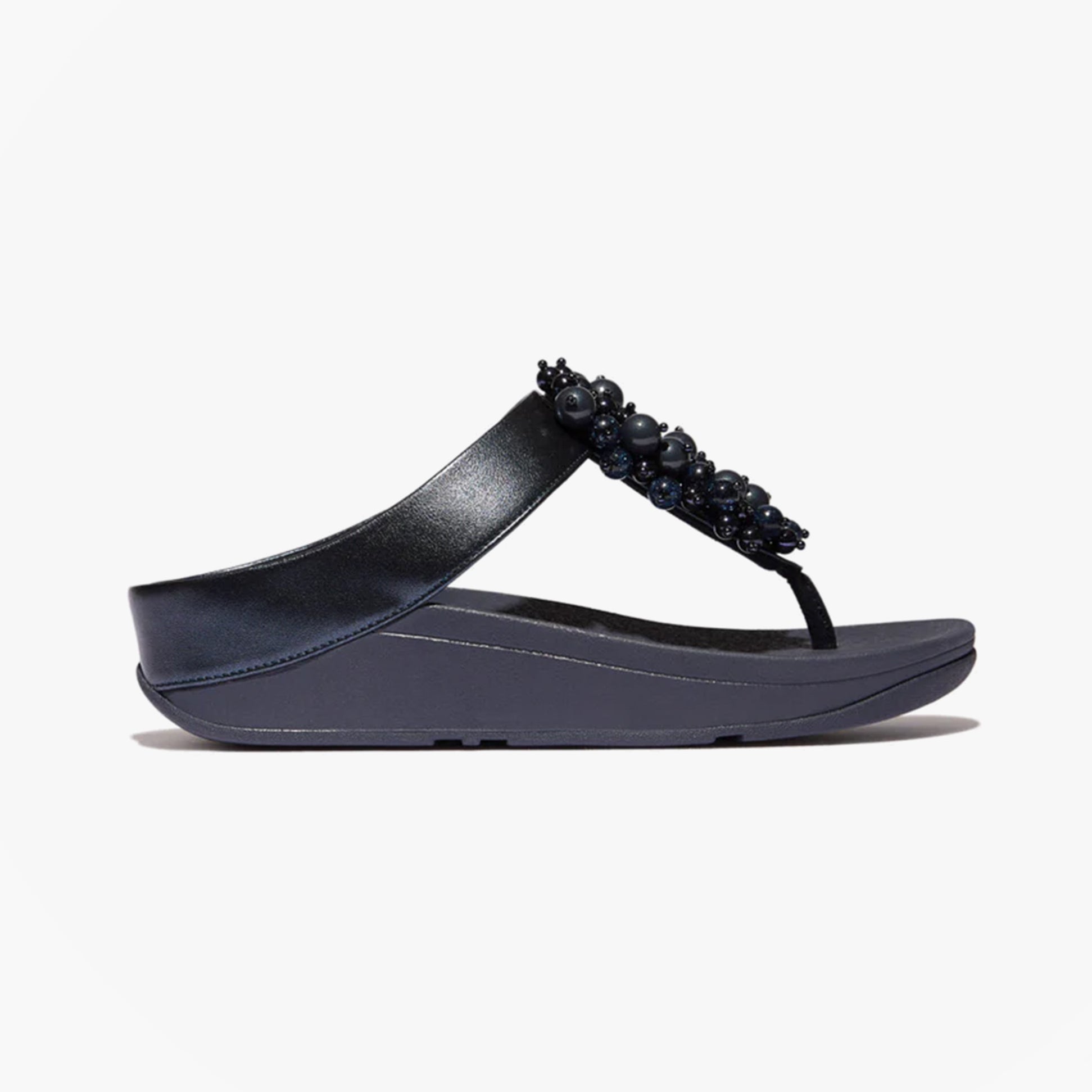 FitFlop FINO BAUBLE-BEAD Womens Toe Post Sandals Midnight Navy side view showcasing the bead detail and sleek design.