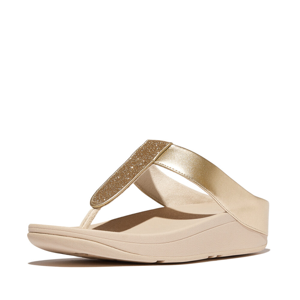 FitFlop FINO GLITTERDUST METALLIC Womens Toe Post Sandals Platino side view with glitter strap and comfortable sole.