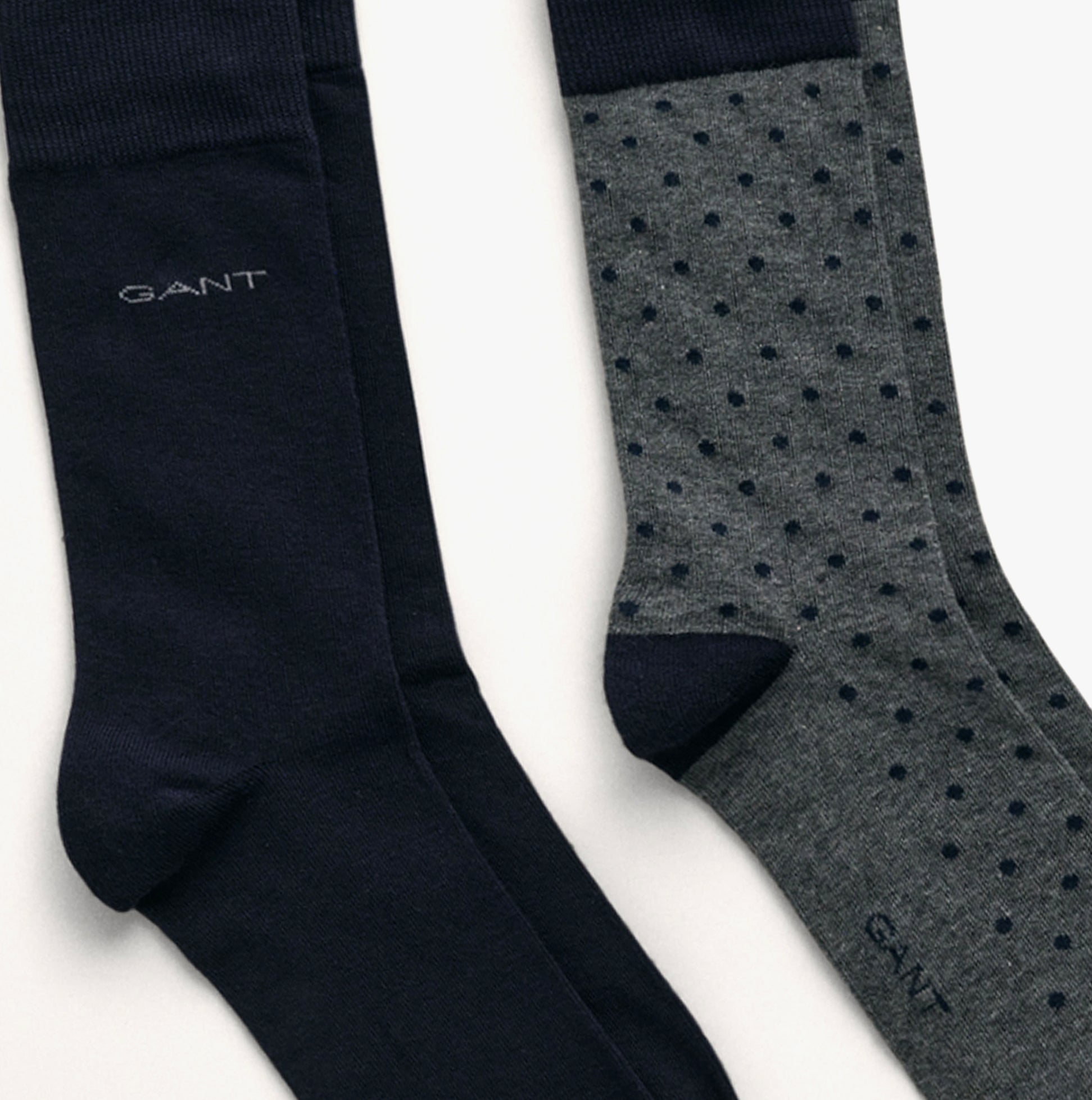 GANT DOT AND SOLID SOCKS 2-Pack Mens Charcoal Melange side view showing solid and dotted patterns.