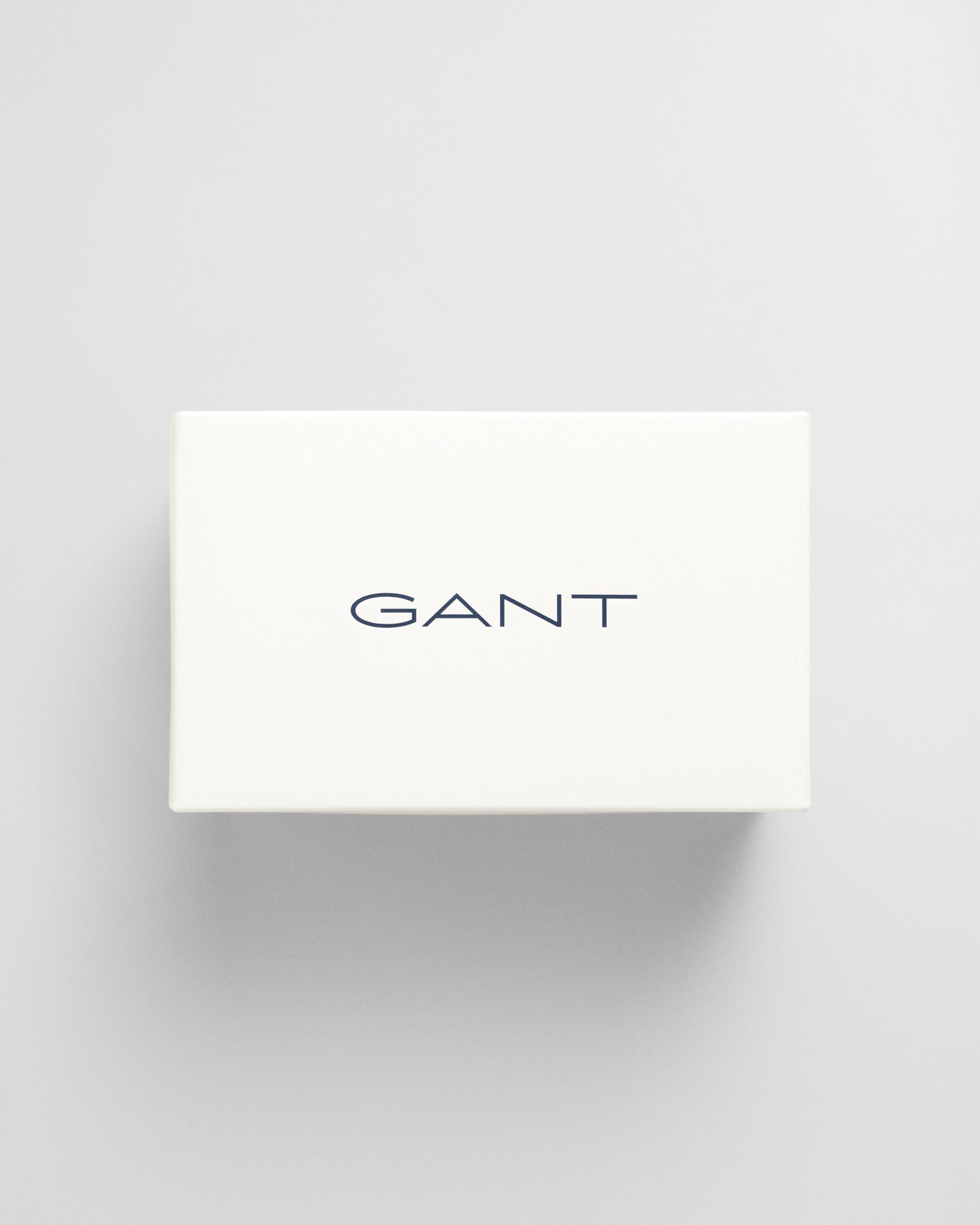 GANT SHIELD TIE STRIPE SOCKS 3-Pack Mens Tartan Green gift box top view with GANT logo.