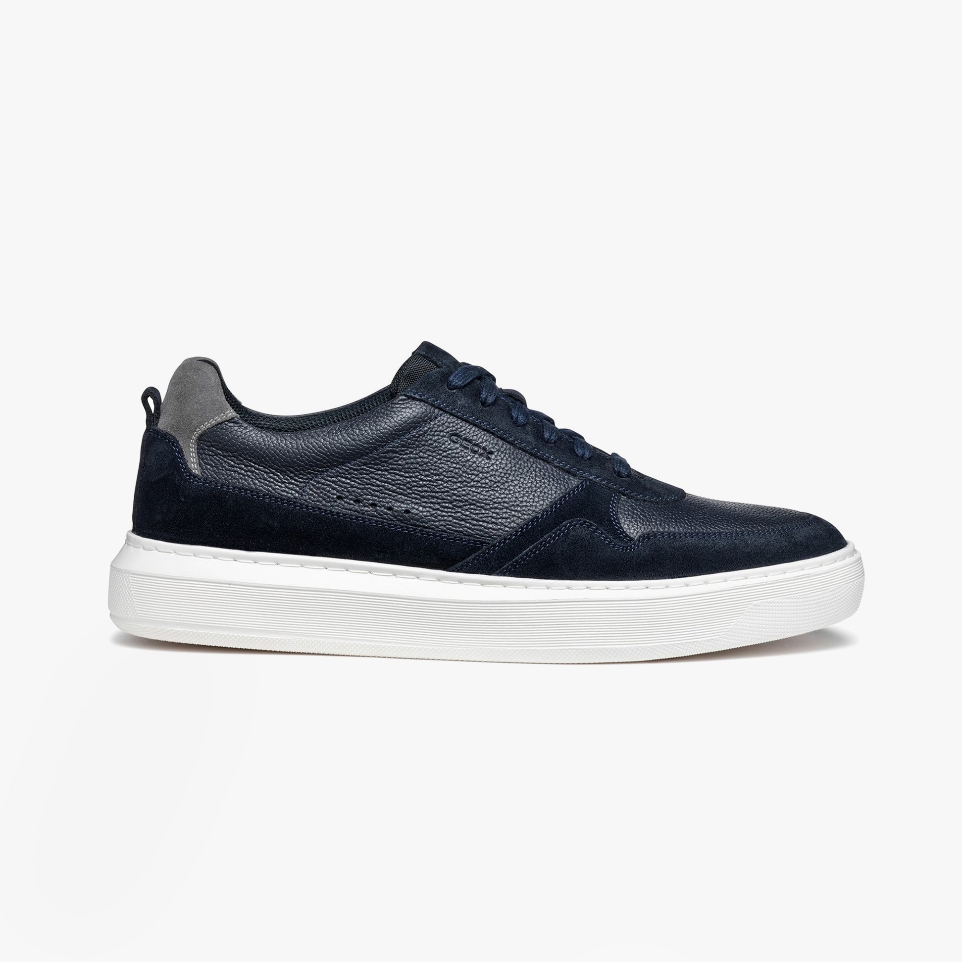 GEOX U DEIVEN Mens Trainers Navy side view with leather and suede upper, featuring a low top design and lace-up closure.