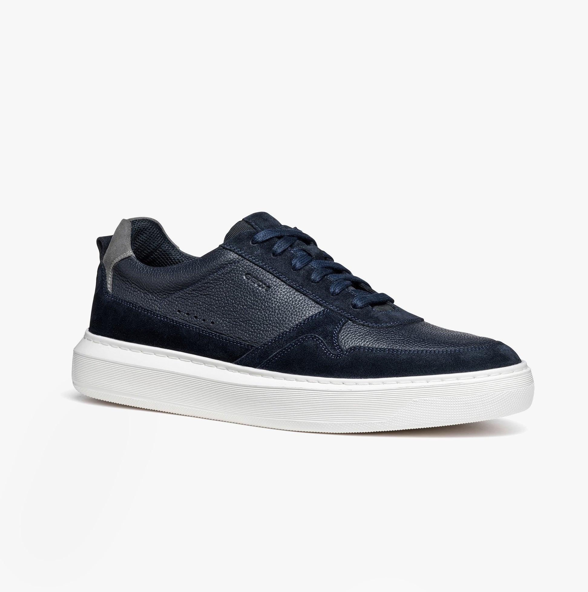 GEOX U DEIVEN Mens Trainers Navy side view, casual trainers with leather and suede upper, lace-up closure.