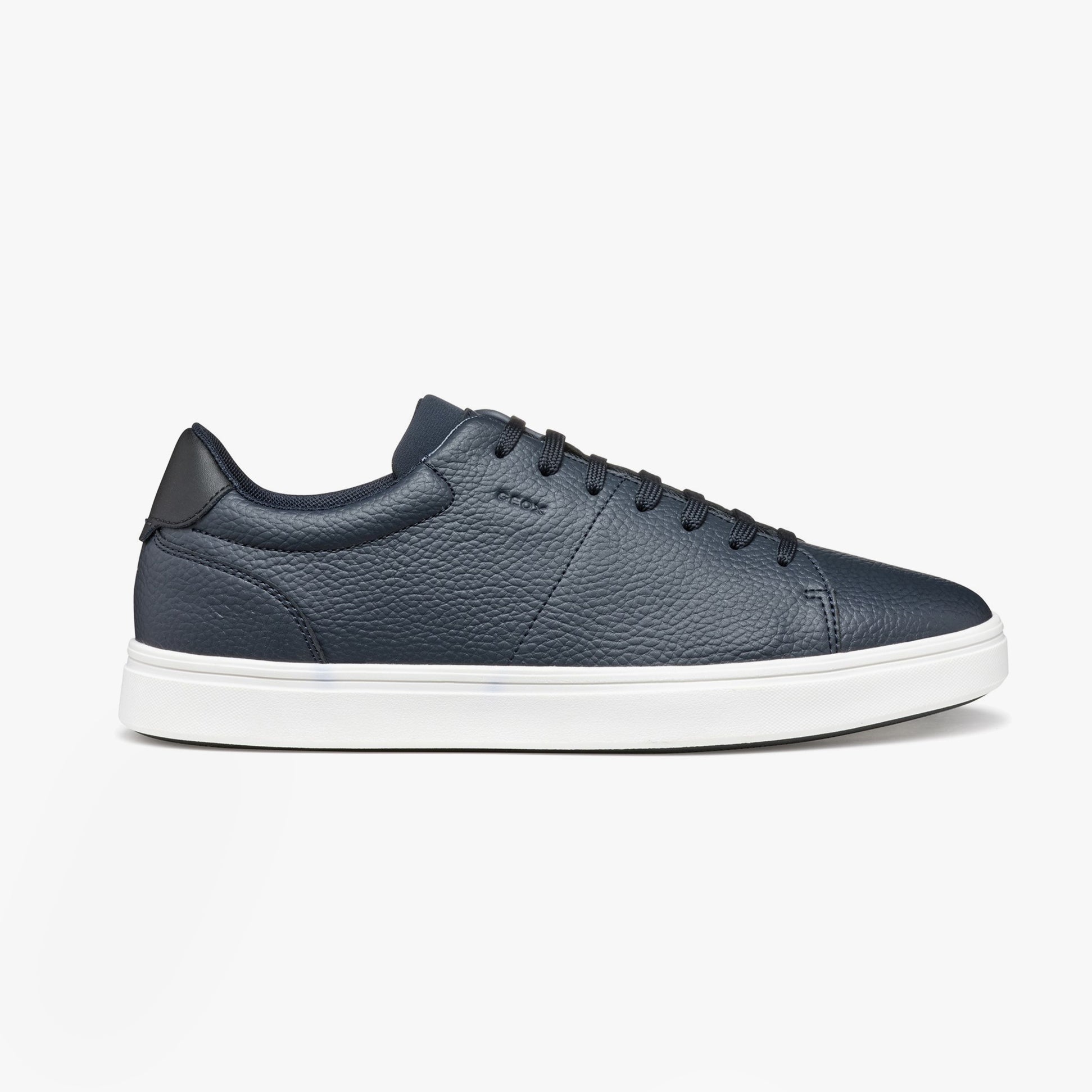 GEOX U BALTMOORE Mens Trainers Navy side view, casual leather trainers with lace-up closure and low top design.