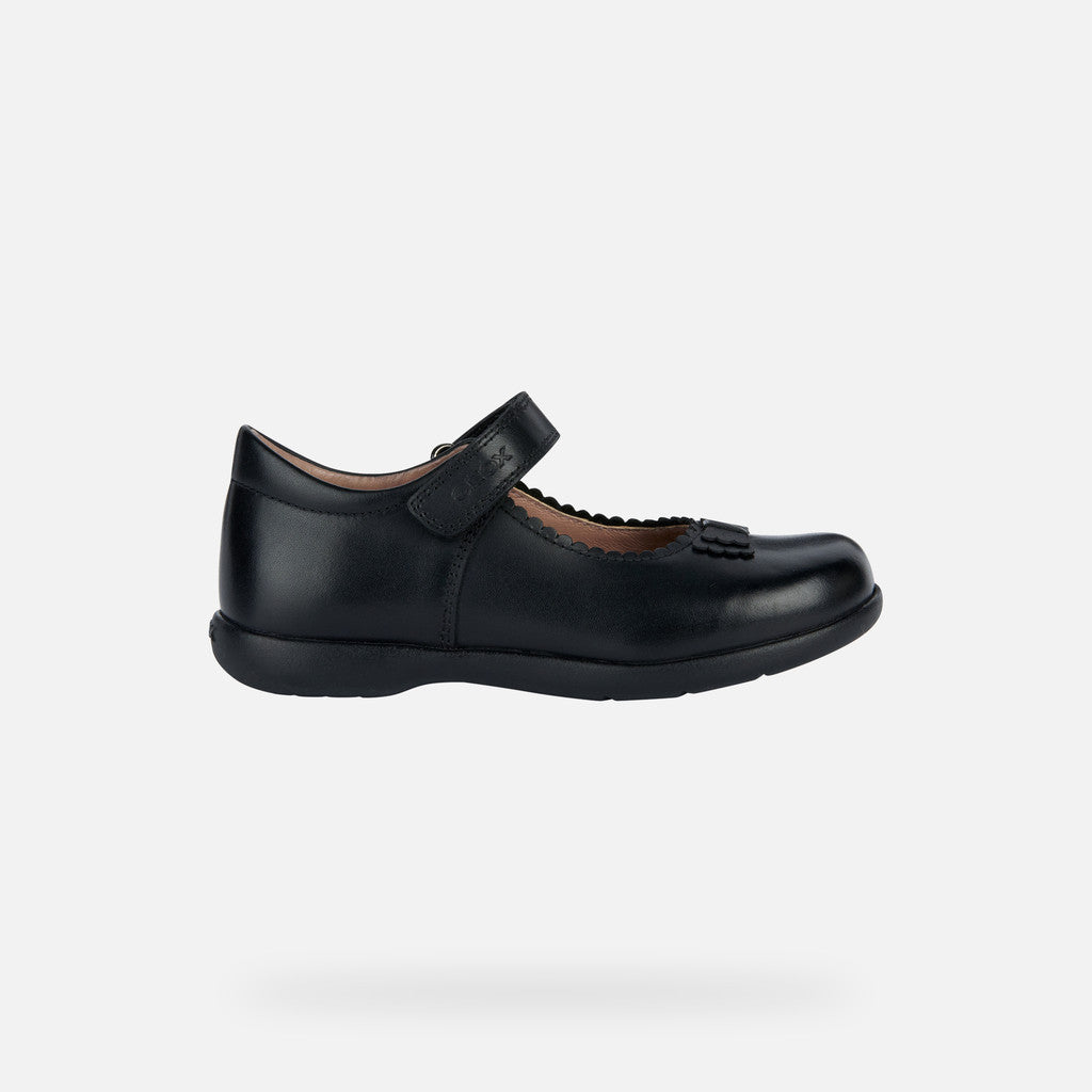 GEOX J NAIMARA Girls Shoes Black side view, leather upper, touch fasten closure, round toe, school shoes style