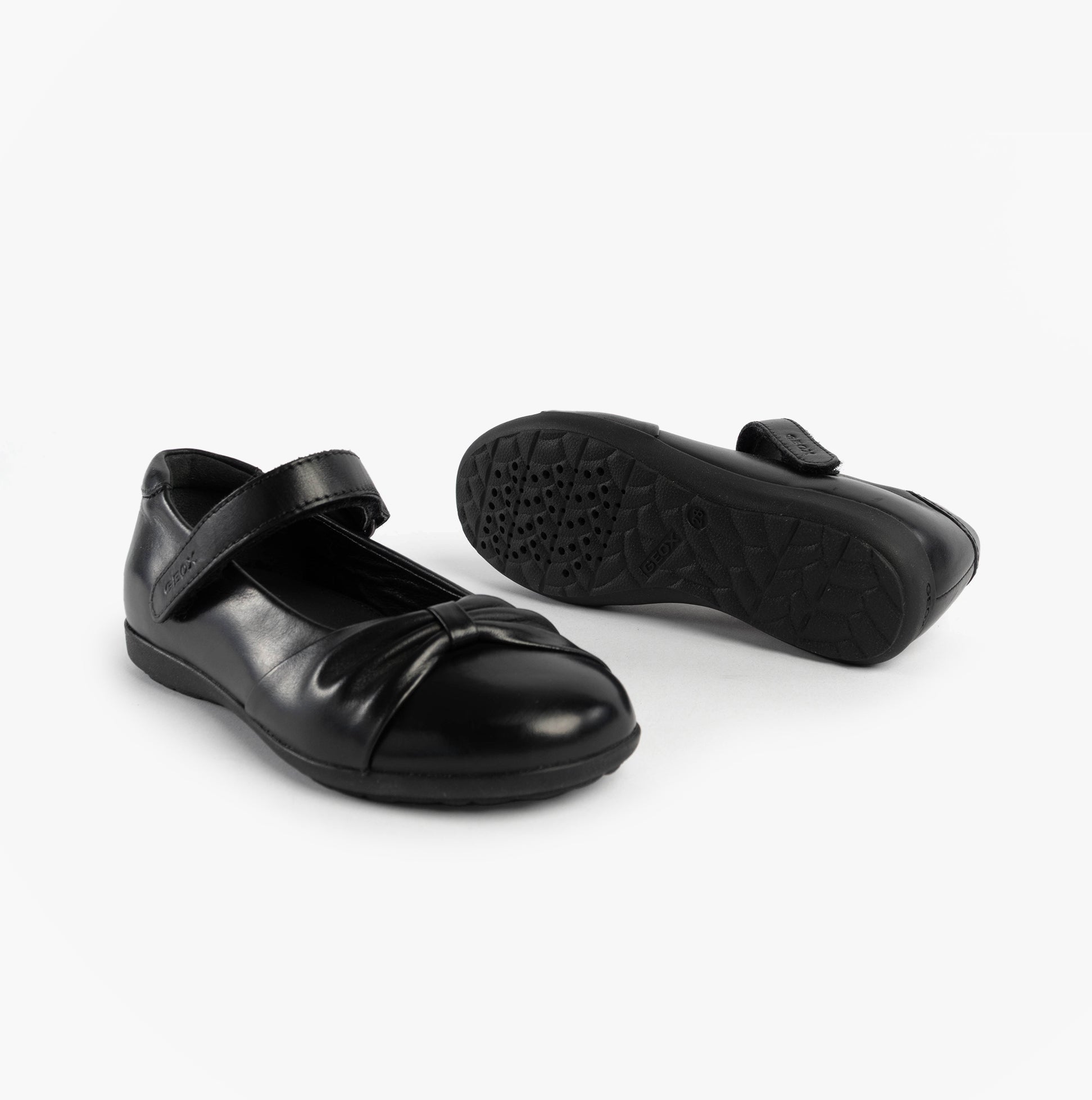 GEOX J IBERIDE Girls Mary Jane Shoes Black, side view, lightweight, breathable leather shoes with touch fastening.