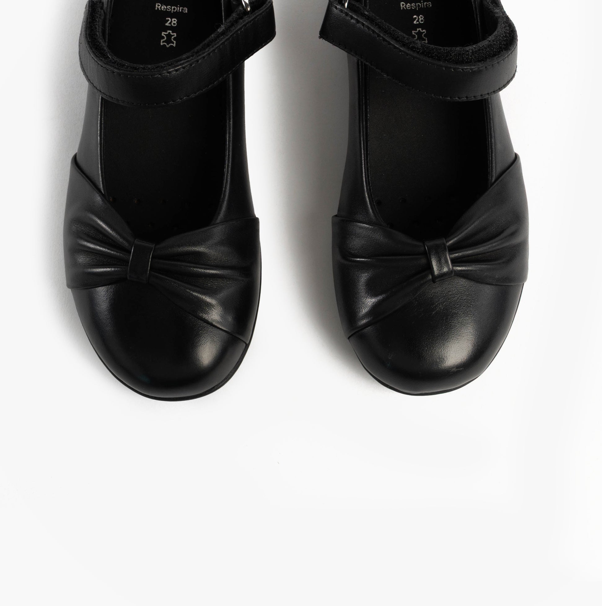 GEOX J IBERIDE Girls Mary Jane Shoes Black top view showing bow detail and touch fasten strap.