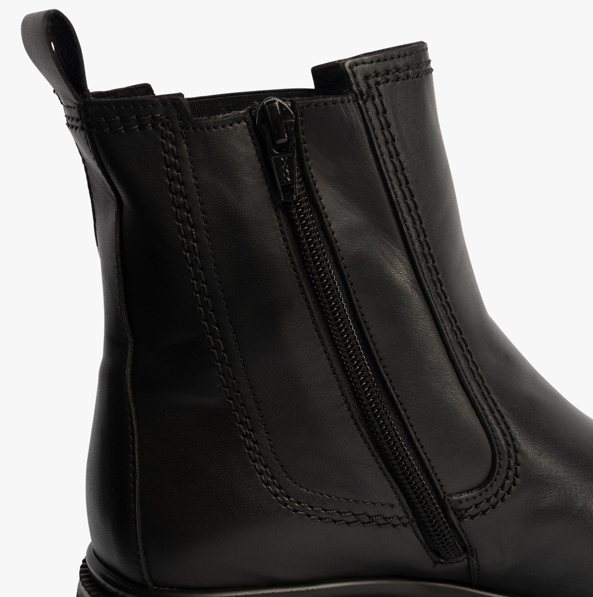 Gabor MARRISA Womens Boots Black detail view showcasing the leather upper and side zipper design.