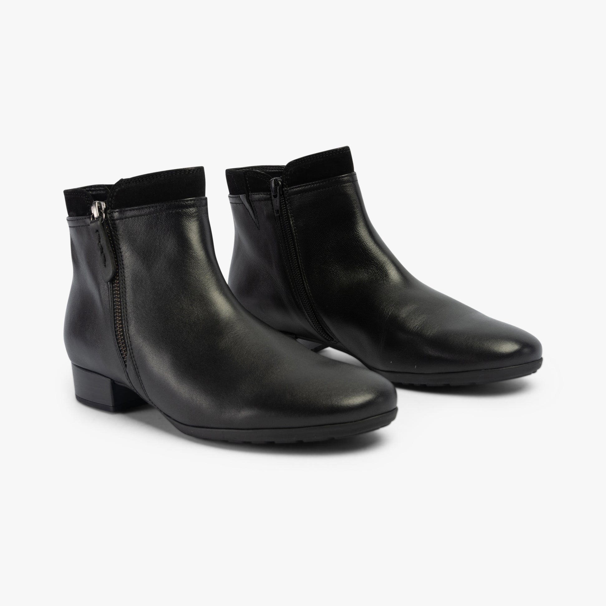 Gabor BRIANO Womens Ankle Boots Black side view featuring leather upper, zip closure, and block heel design.