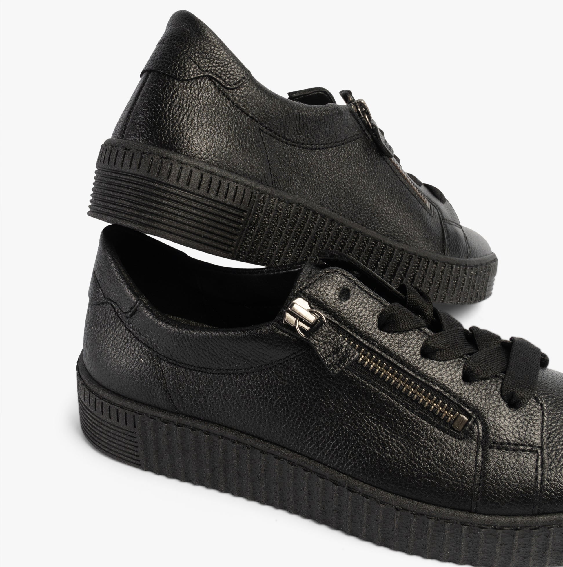 Gabor WISDOM Womens Trainers Black side view showing lace-up and zip details, low top, platform sole in textured rubber.
