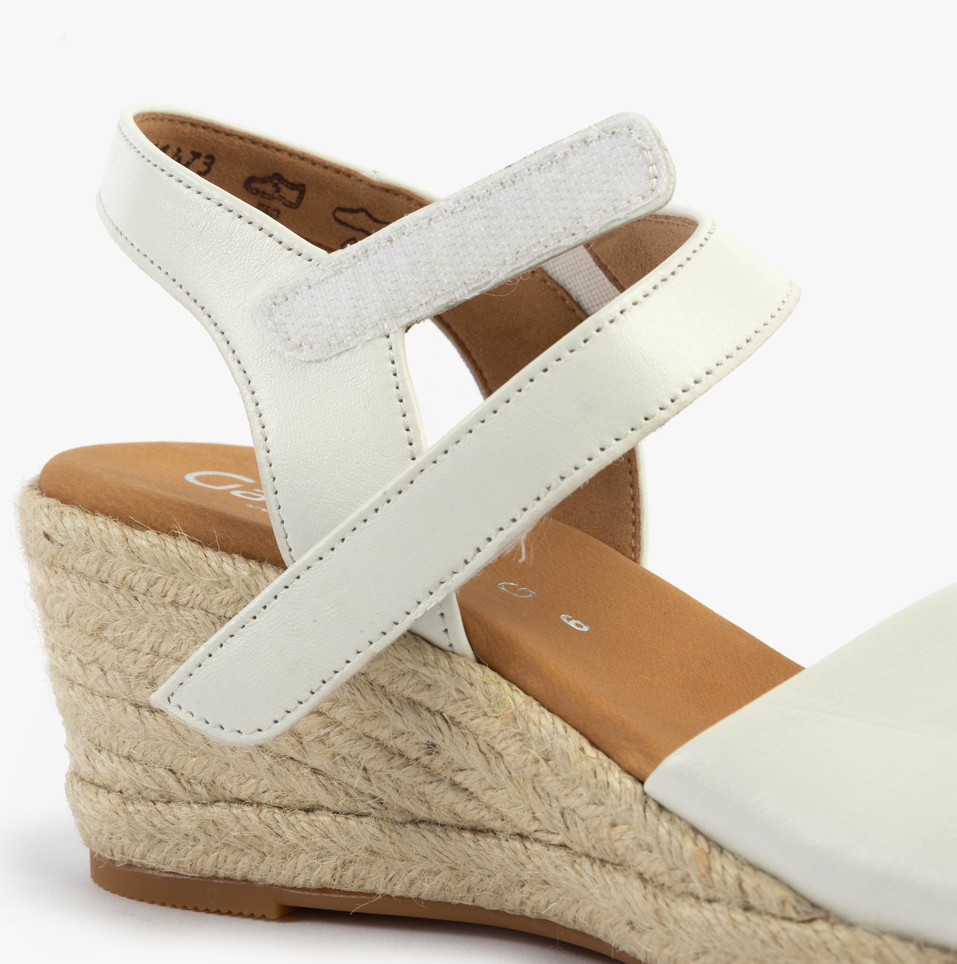 MOON Womens Wedge Sandals White