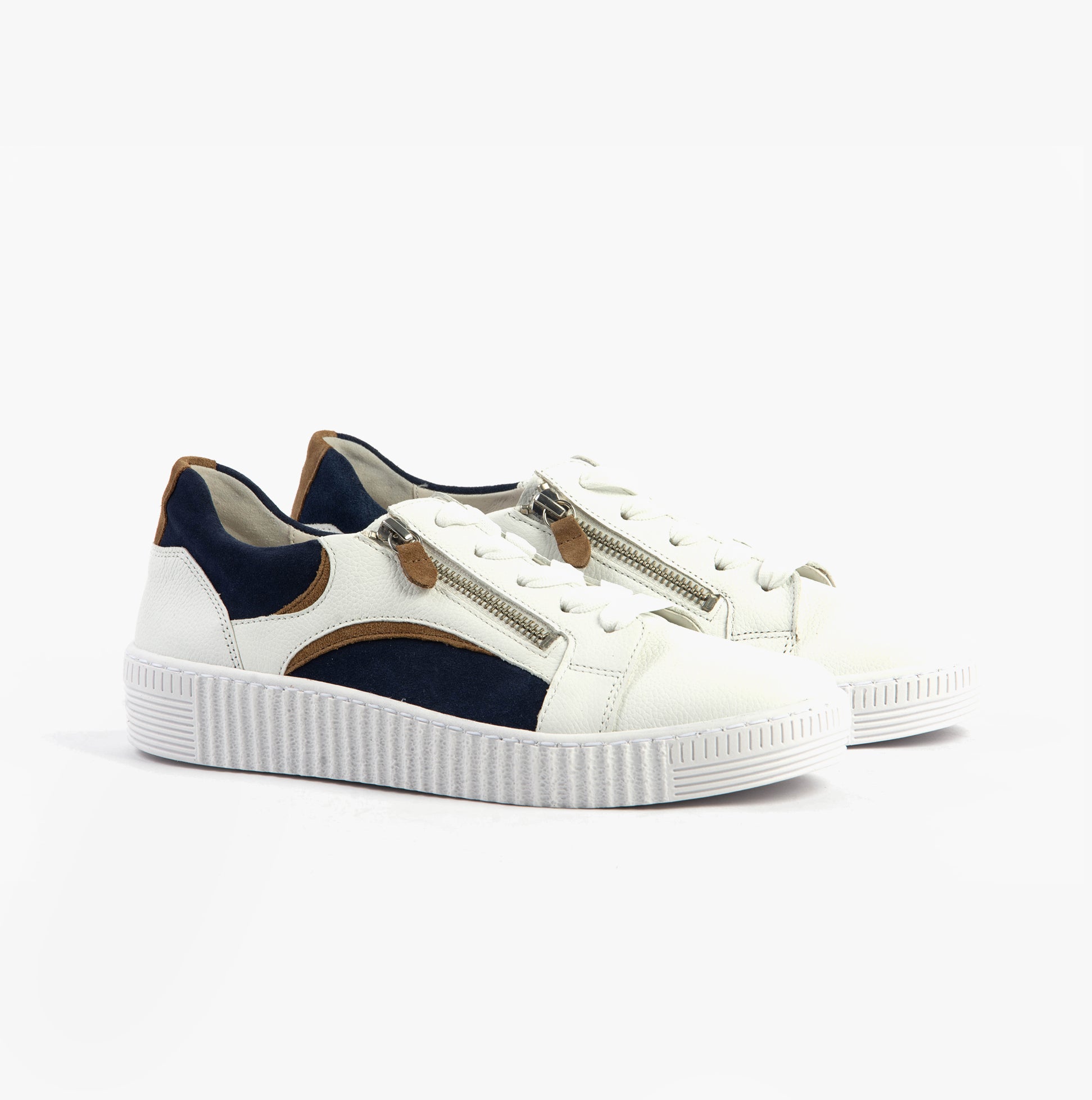 Gabor WEMO Womens Trainers White side view featuring casual leather design and rubber sole with lace-up and zip closure.