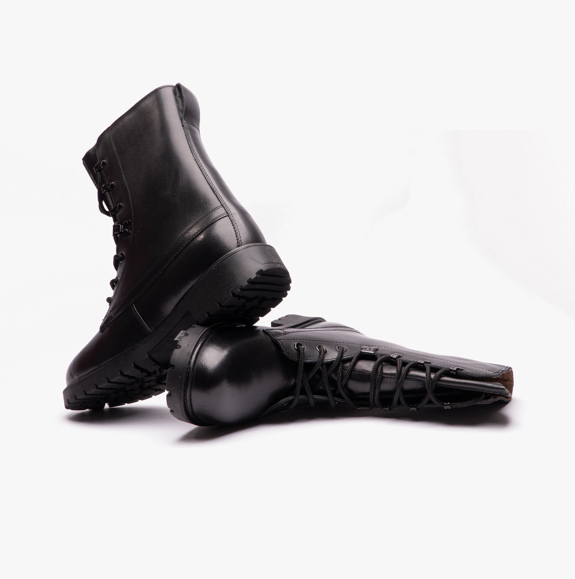 Grafters M9666A Unisex Leather Assault Boots Black