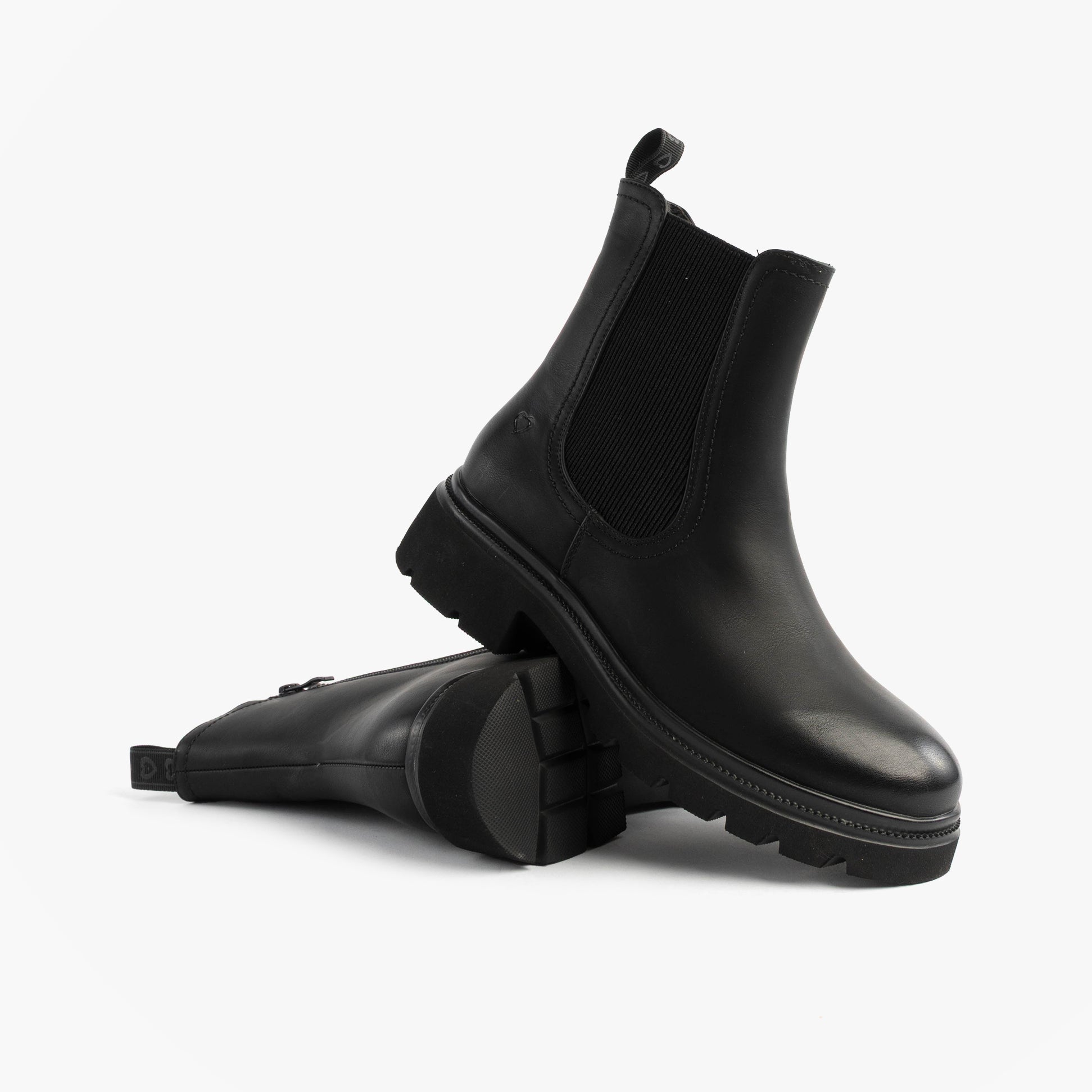 Heavenly Feet ZETA Womens Chelsea Boots Black side view showcasing synthetic upper and rubber sole.