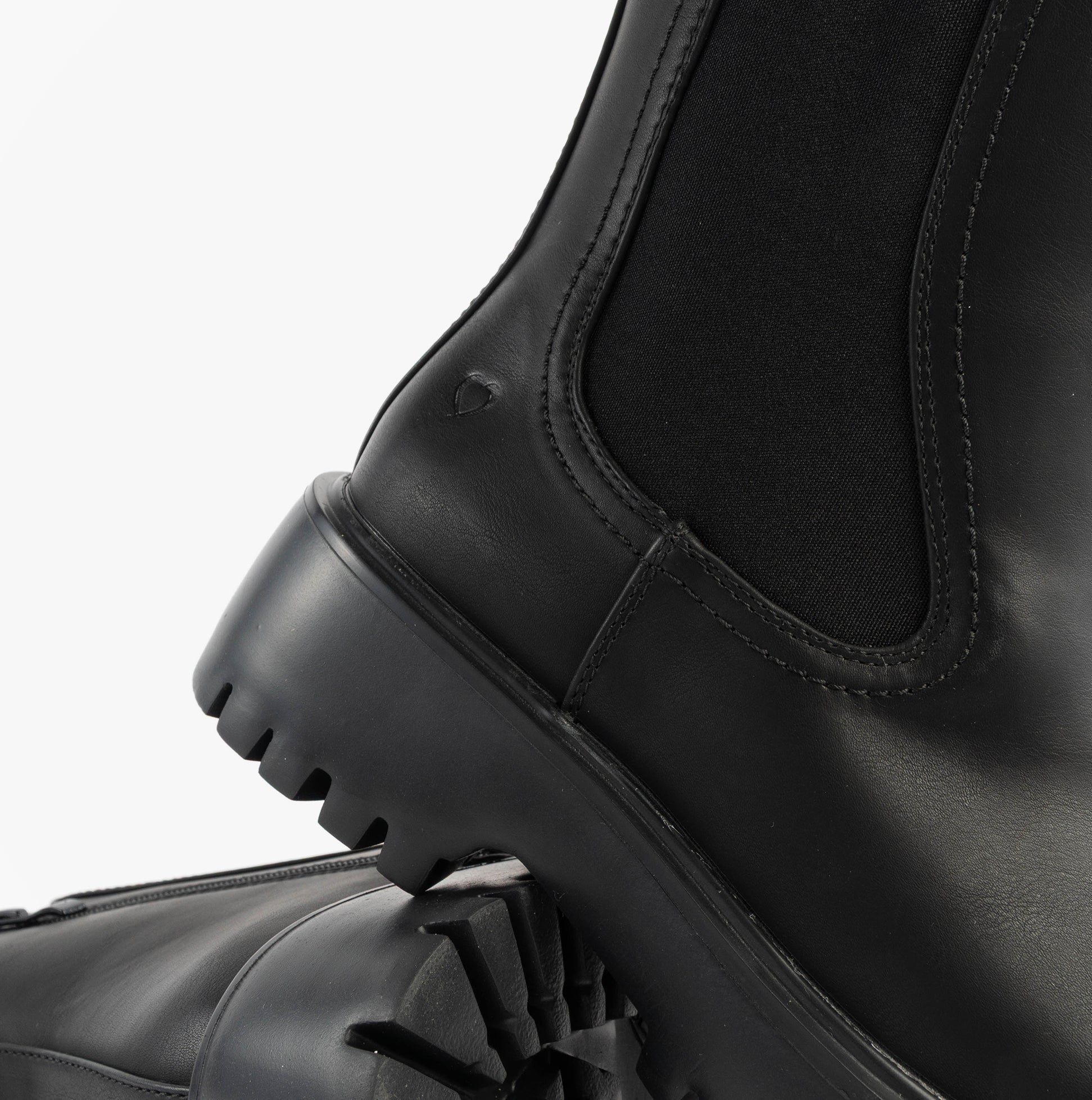 Heavenly Feet ALANA2 Womens Chelsea Boots Black detail view showing synthetic upper and sole.