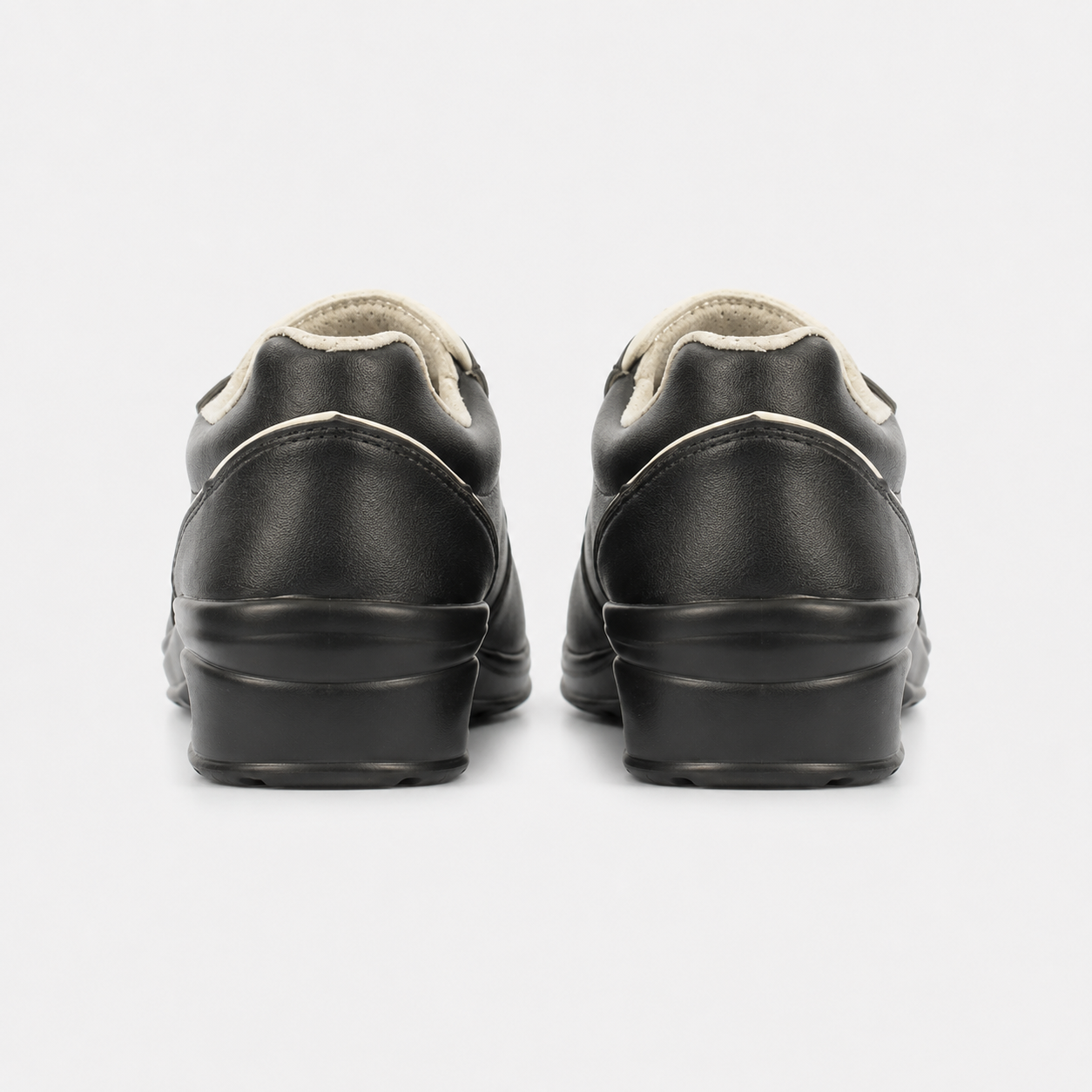 Himalayan 2500 Womens Court Shoes Black